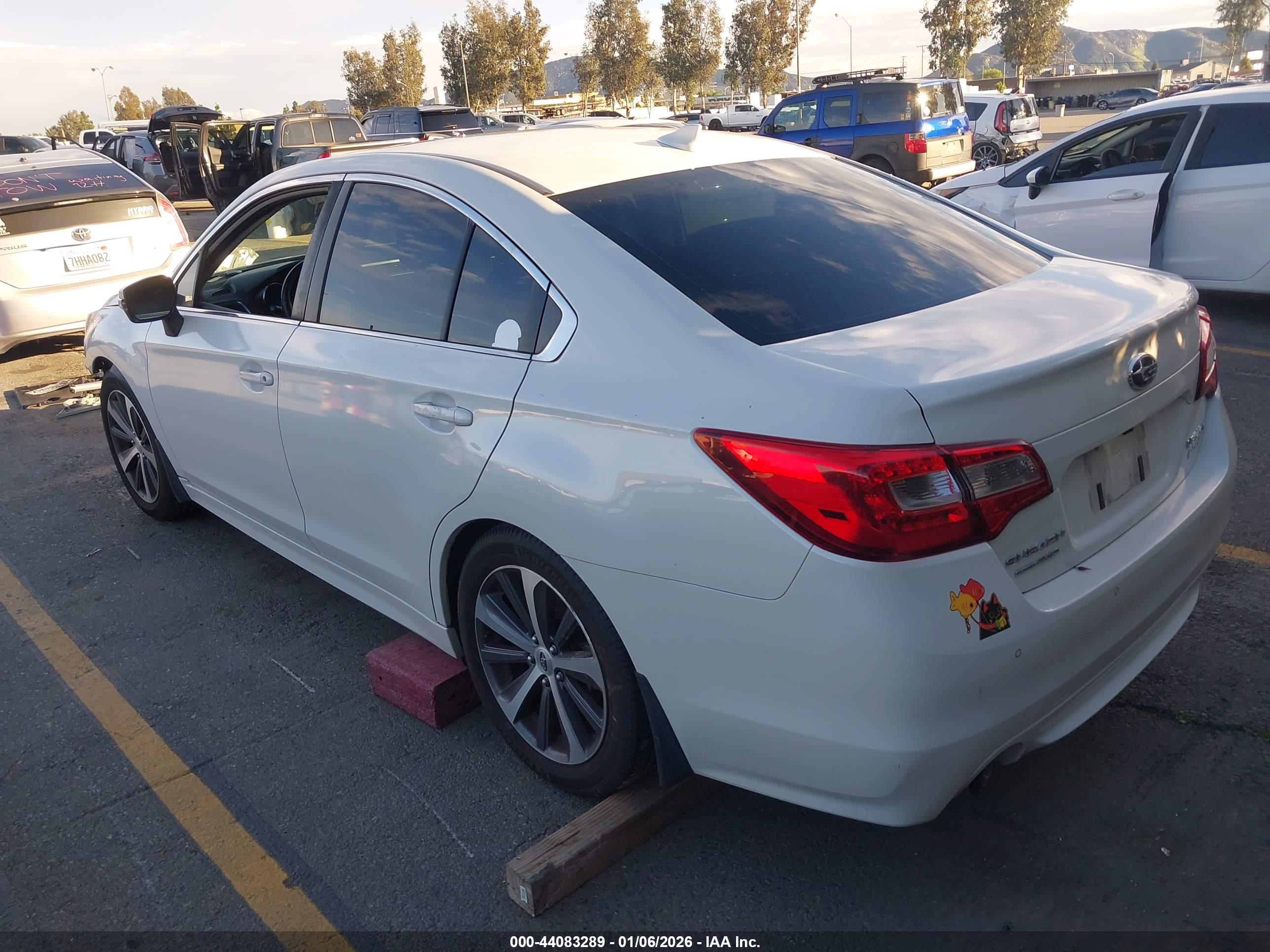 SUBARU LEGACY image 3