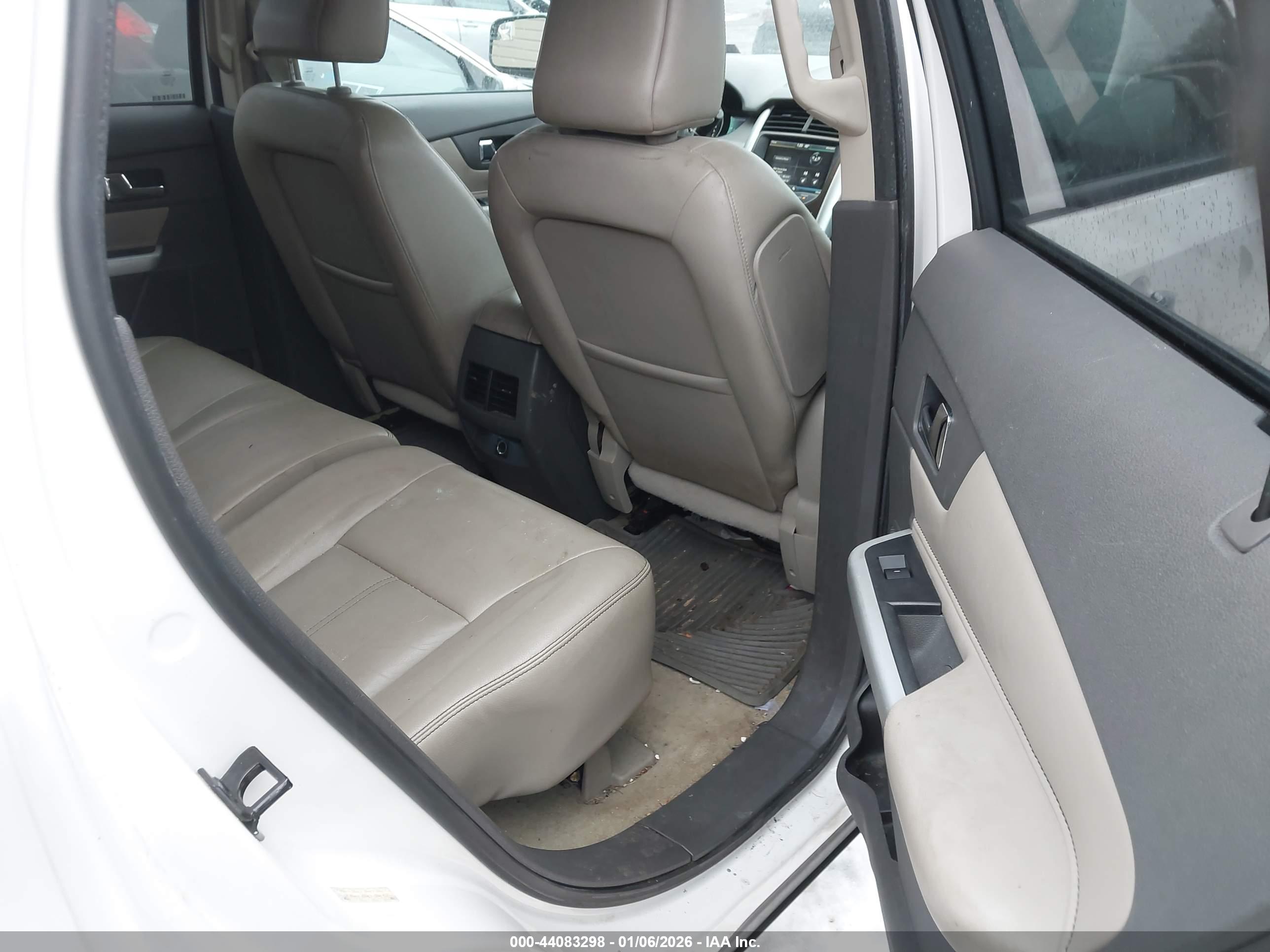 FORD EDGE image 8