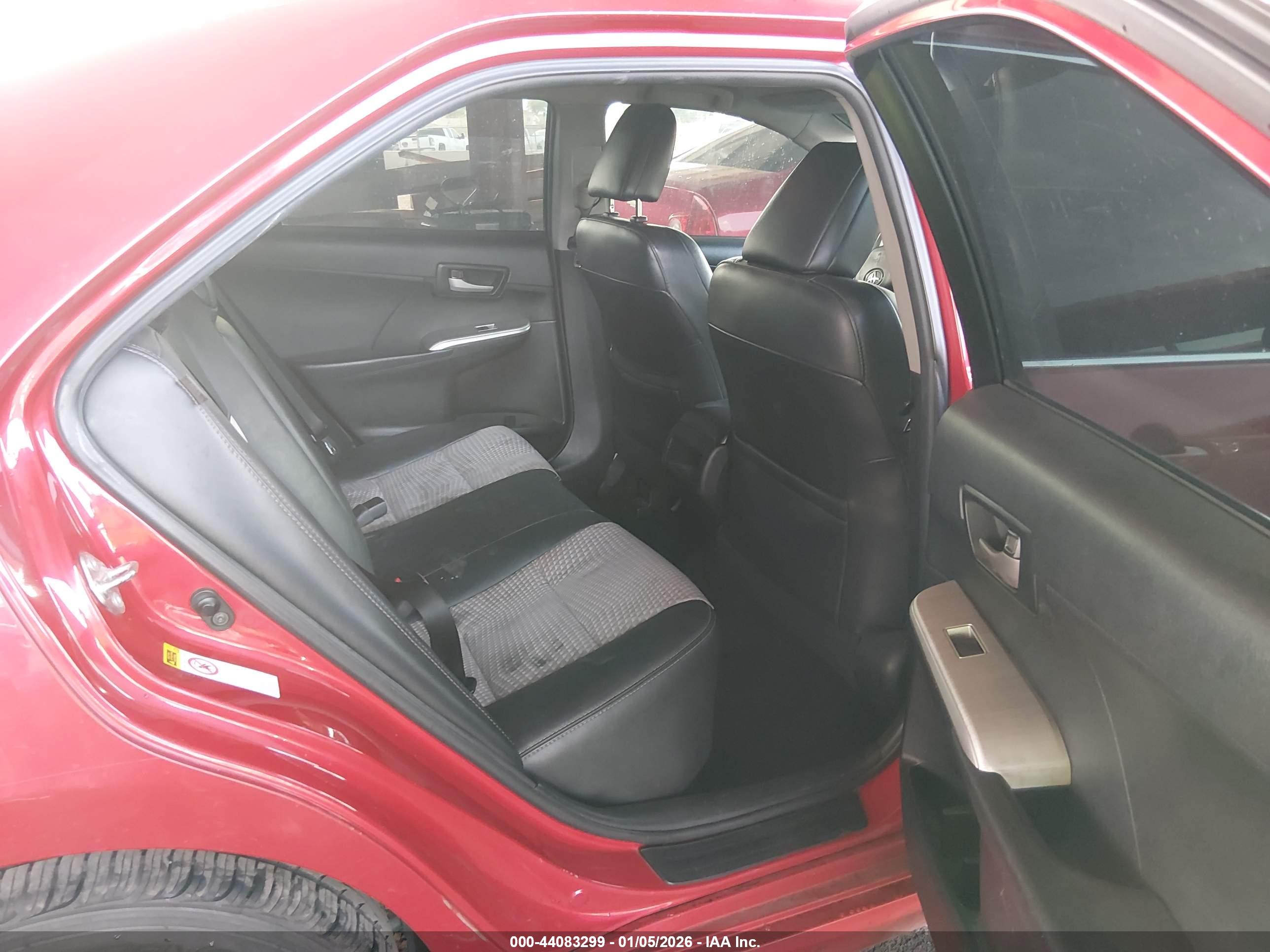 TOYOTA CAMRY image 8