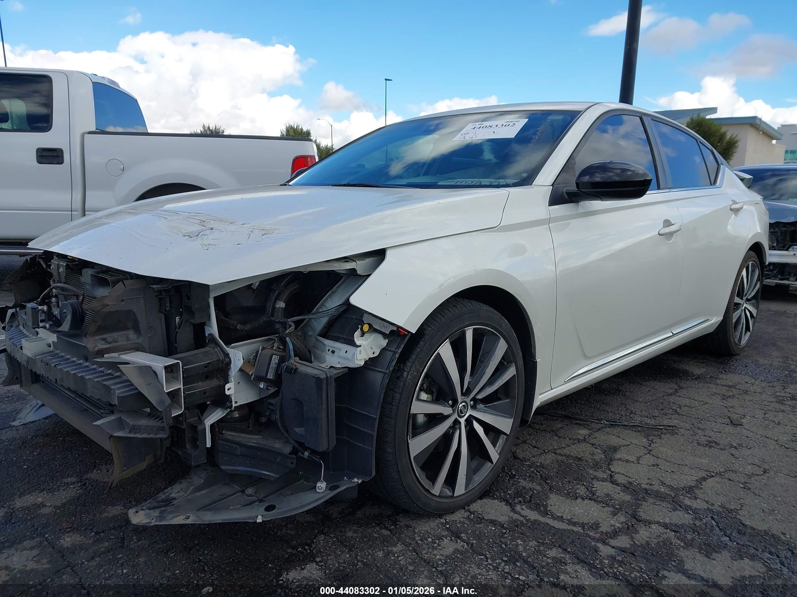 NISSAN ALTIMA image 2
