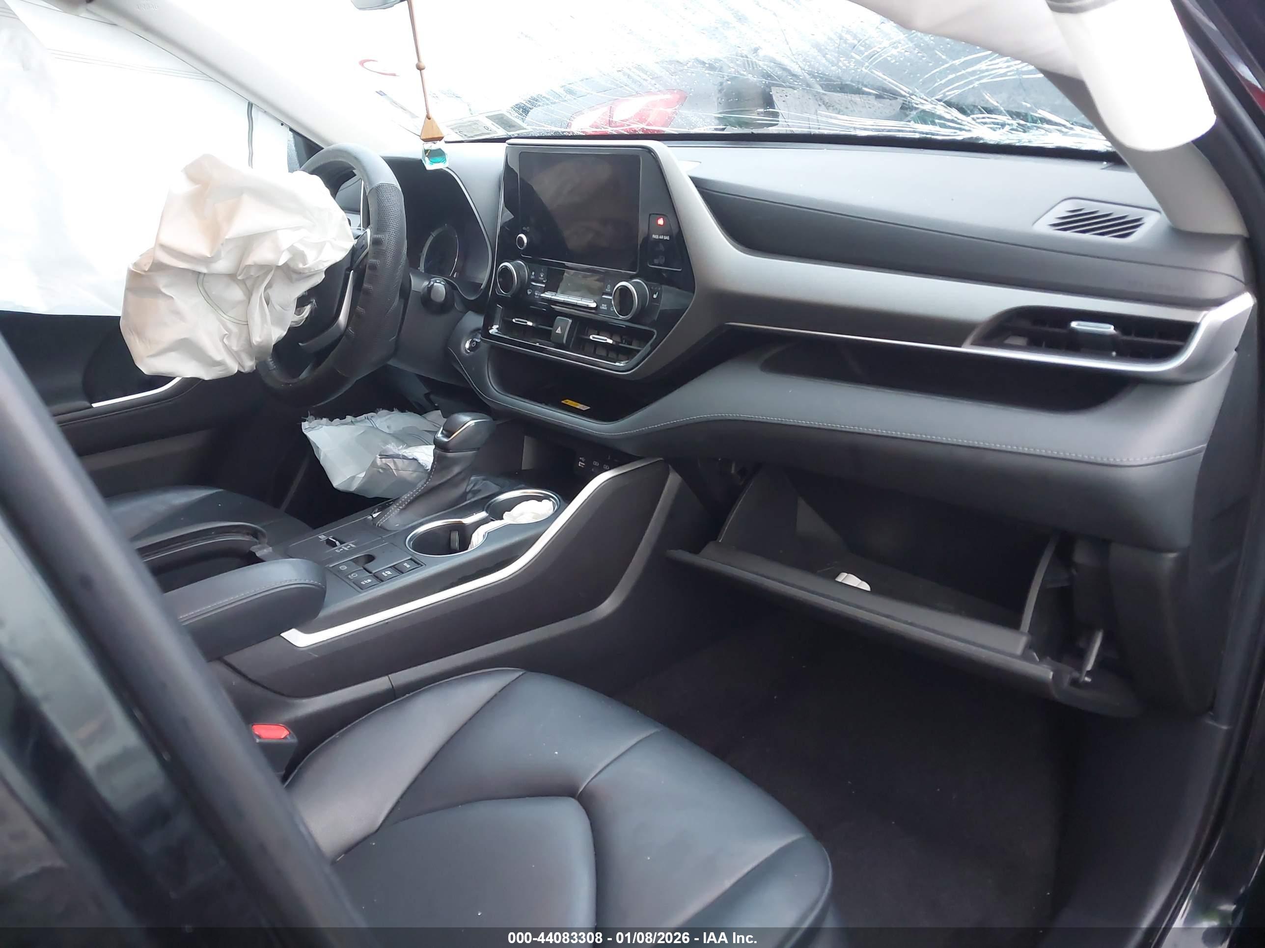 TOYOTA HIGHLANDER image 5