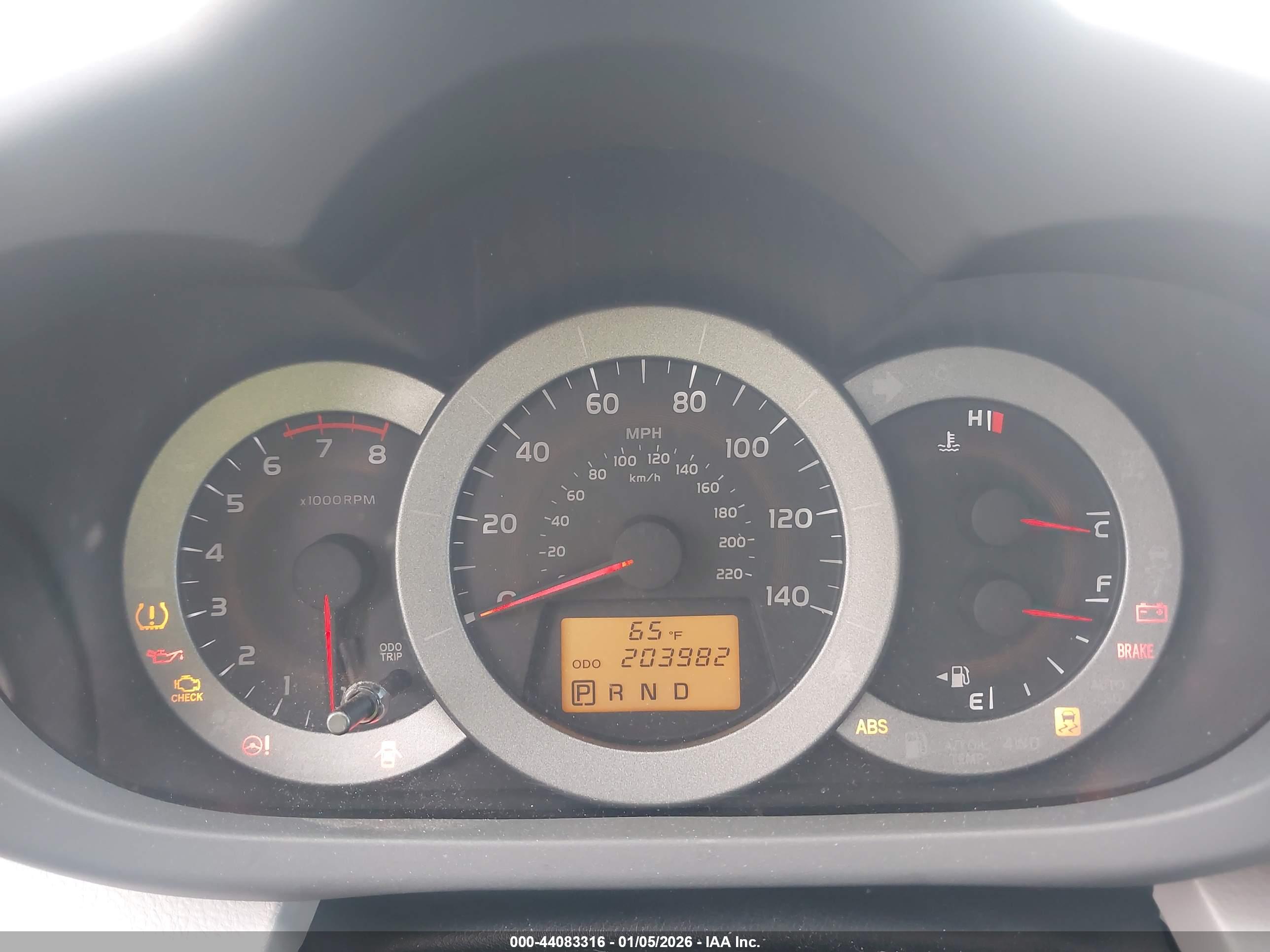 TOYOTA RAV4 image 7