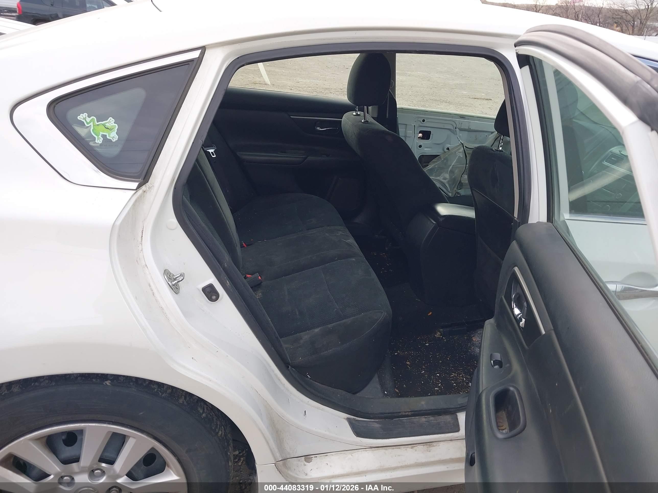 NISSAN ALTIMA image 8