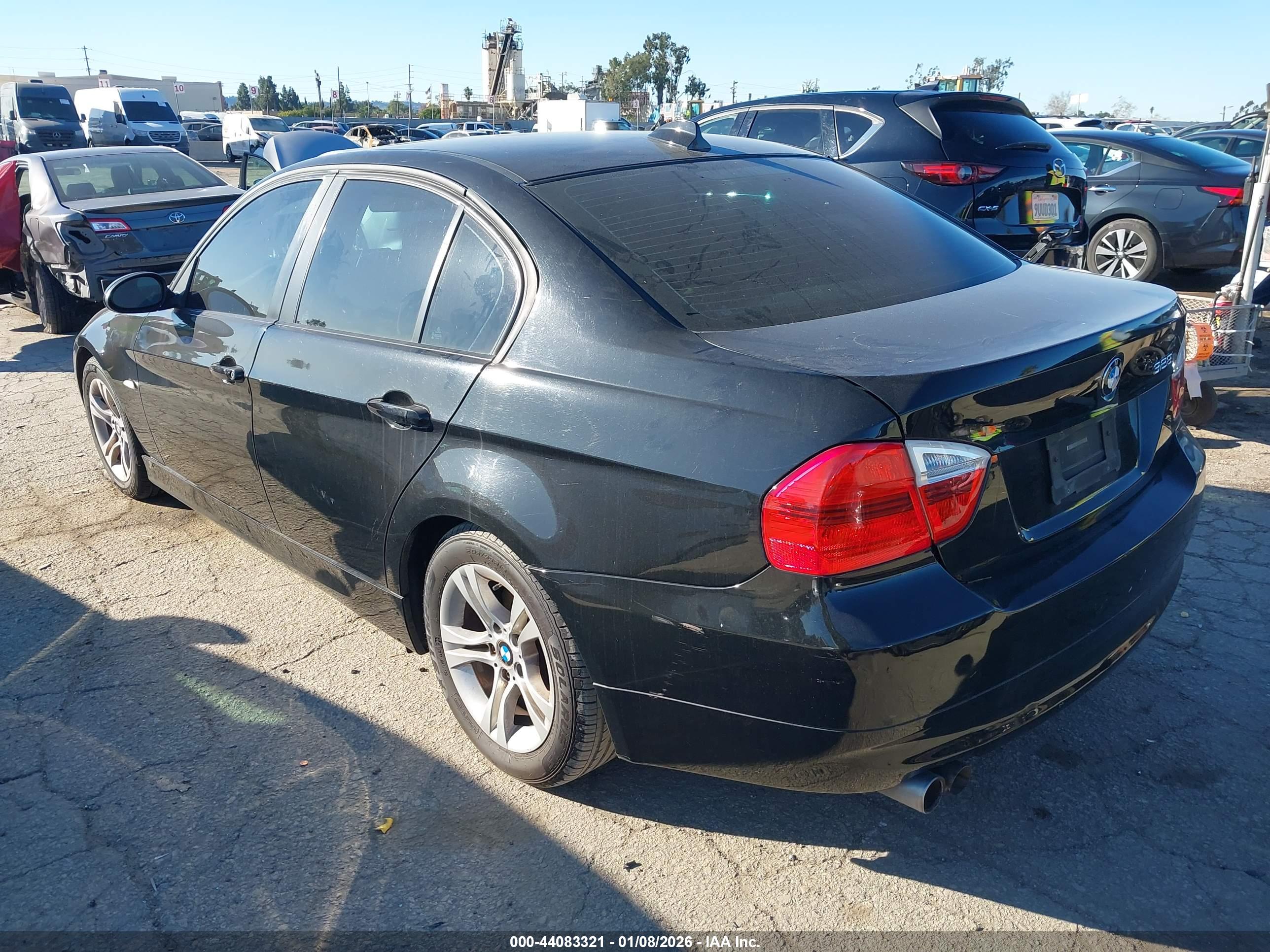 BMW 328I image 3