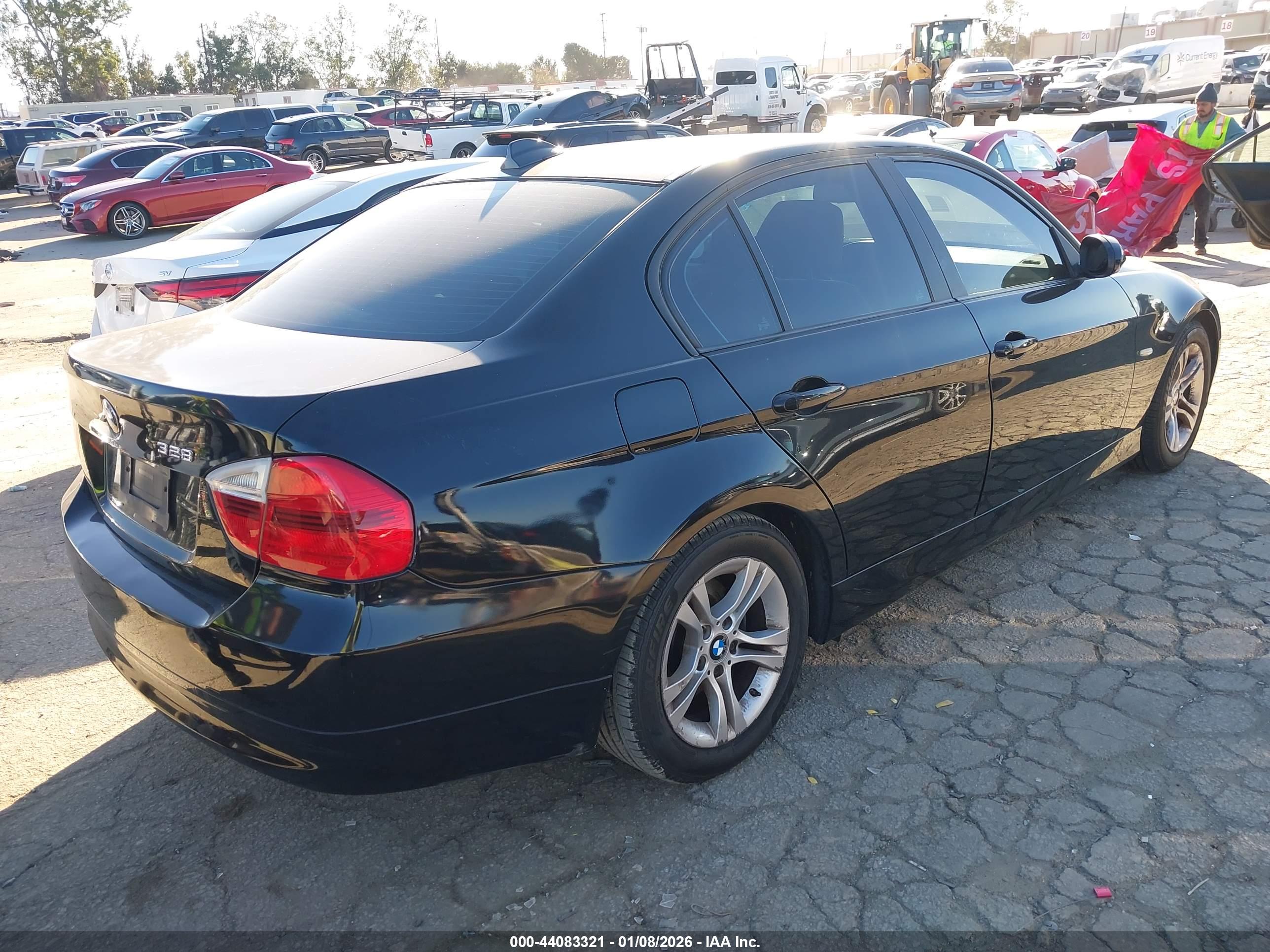 BMW 328I image 4