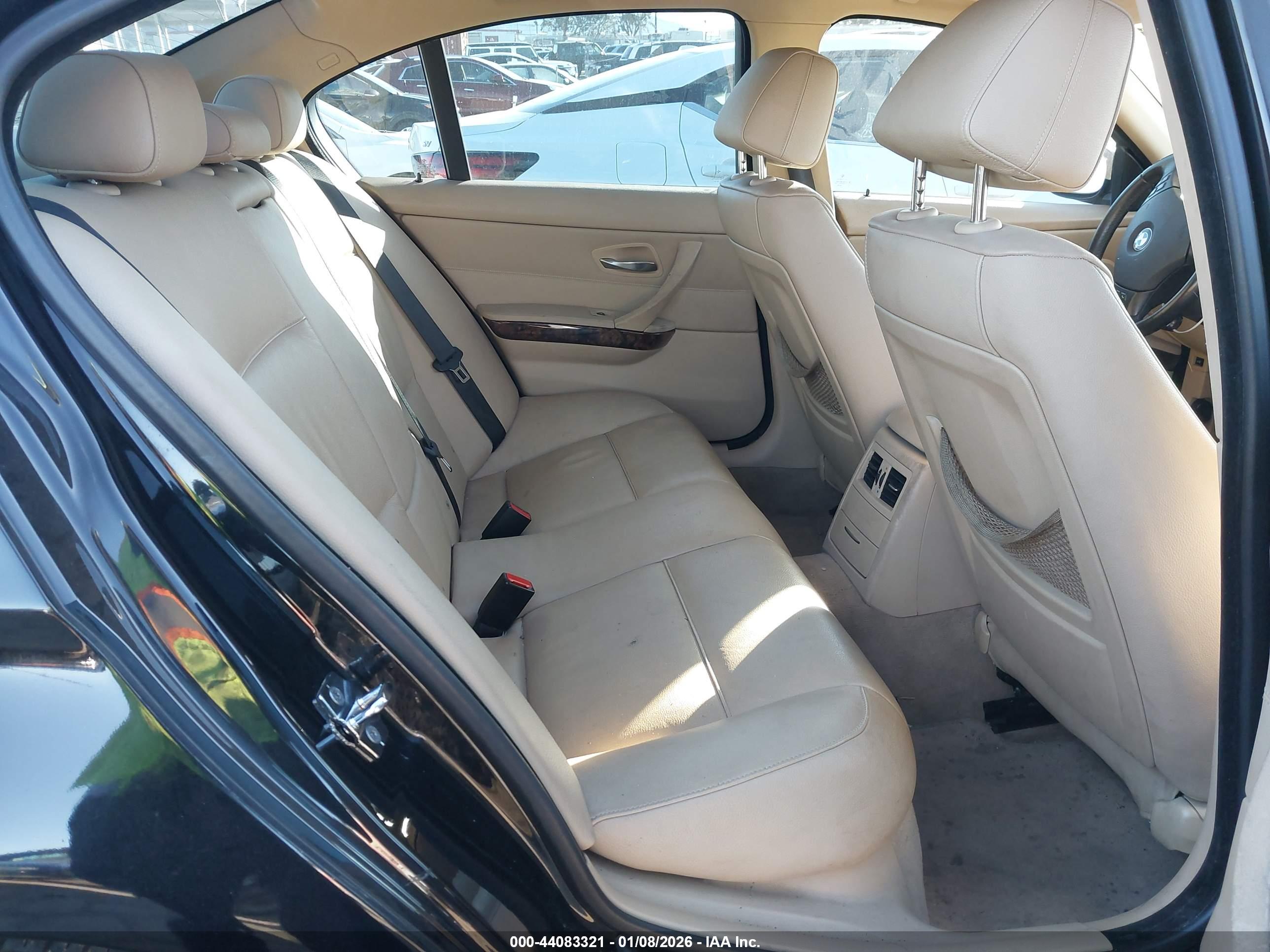 BMW 328I image 8