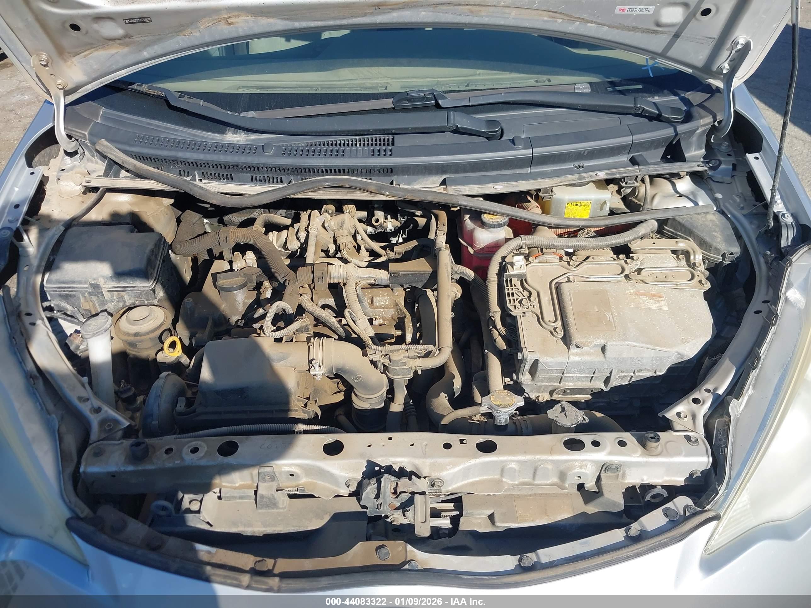 TOYOTA PRIUS image 10