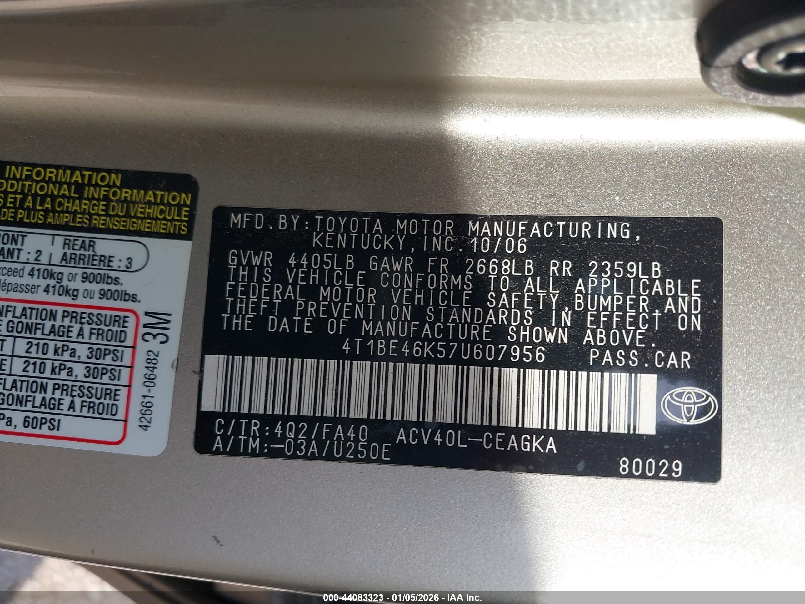 TOYOTA CAMRY image 9