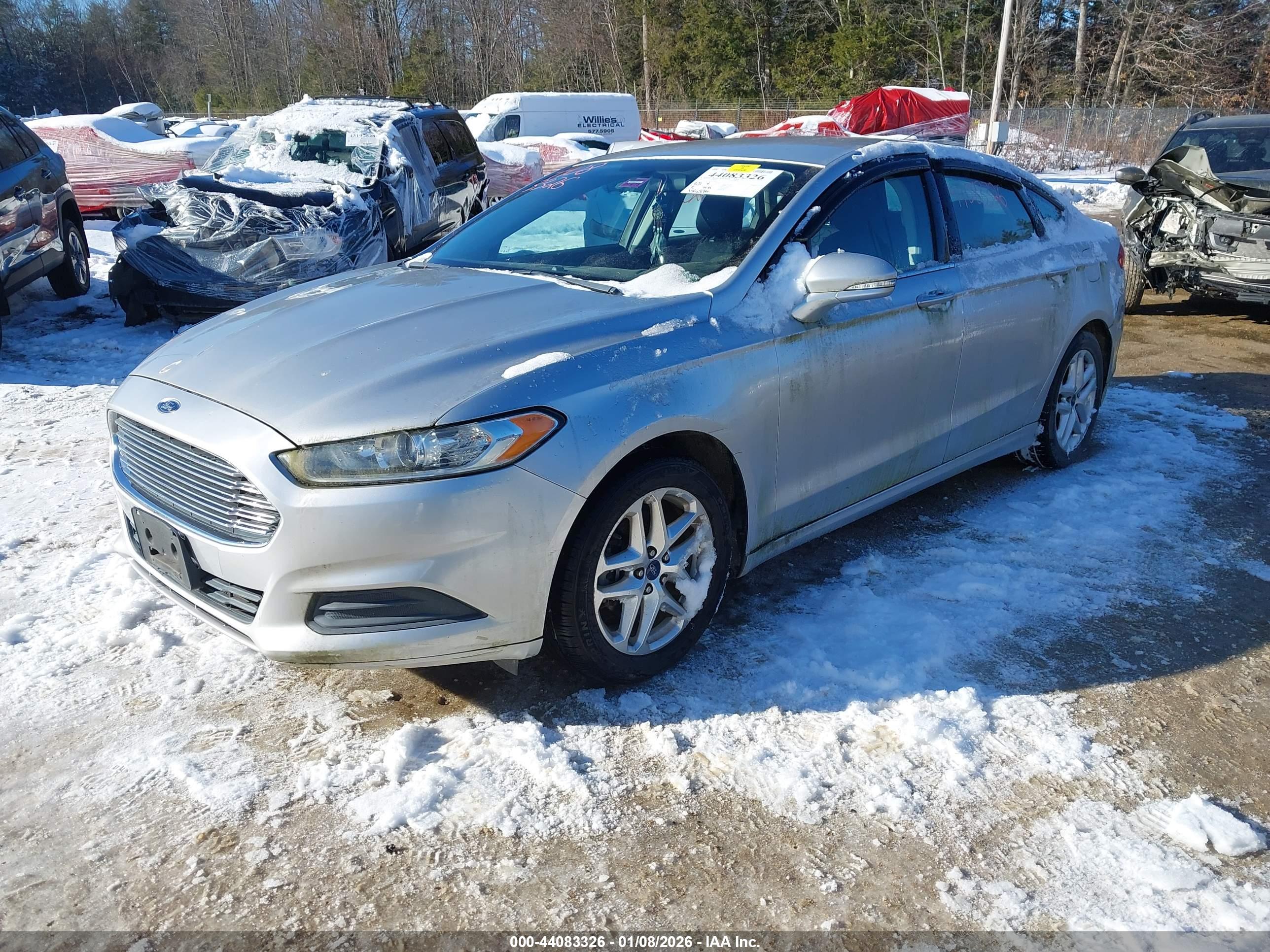 FORD FUSION image 2