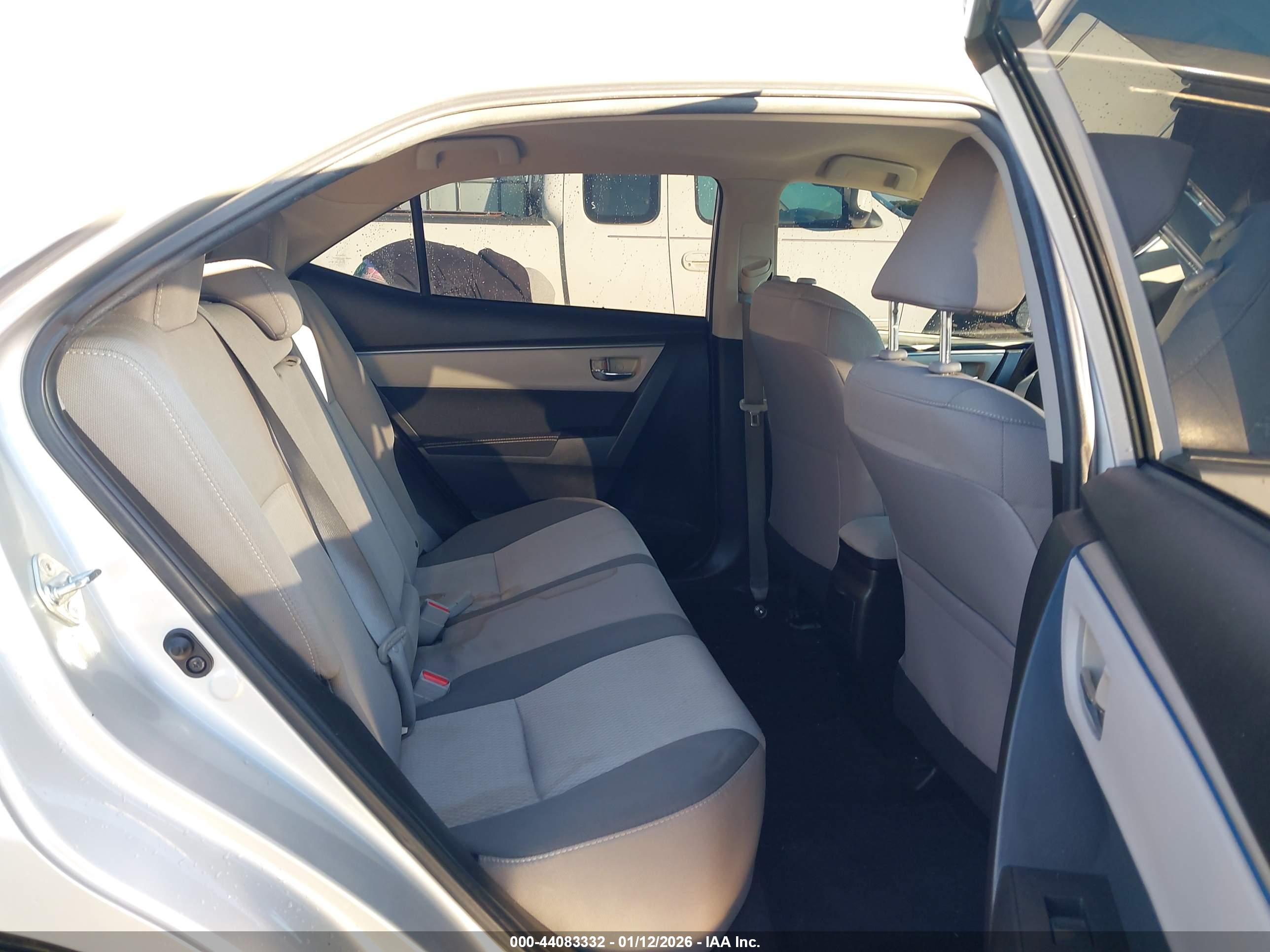 TOYOTA COROLLA image 8
