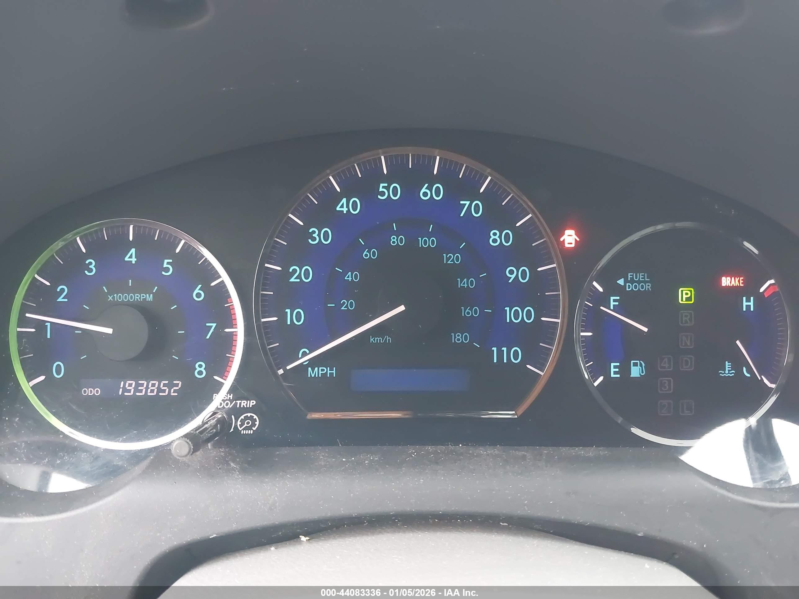 TOYOTA SIENNA image 7