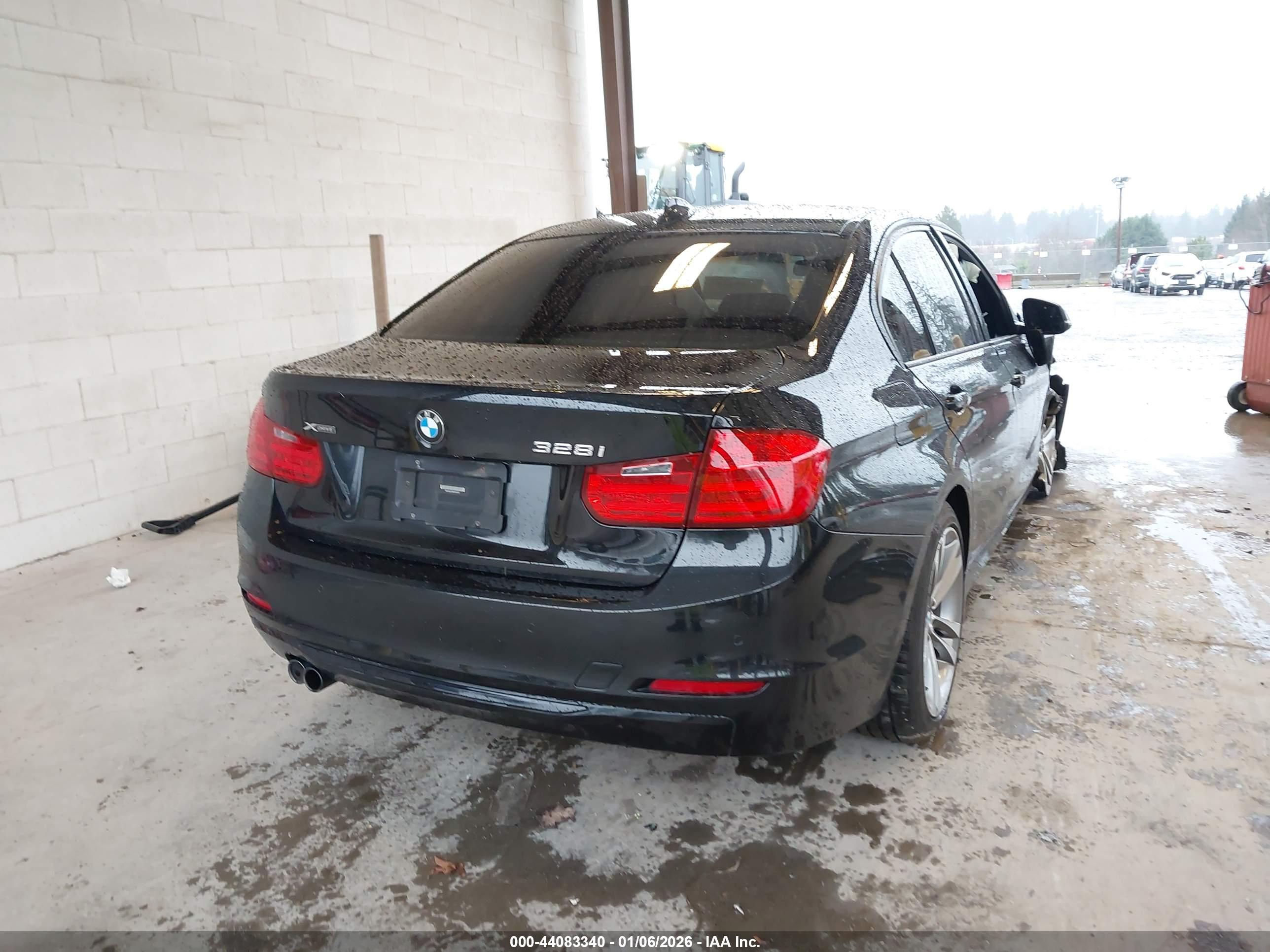 BMW 328I image 4