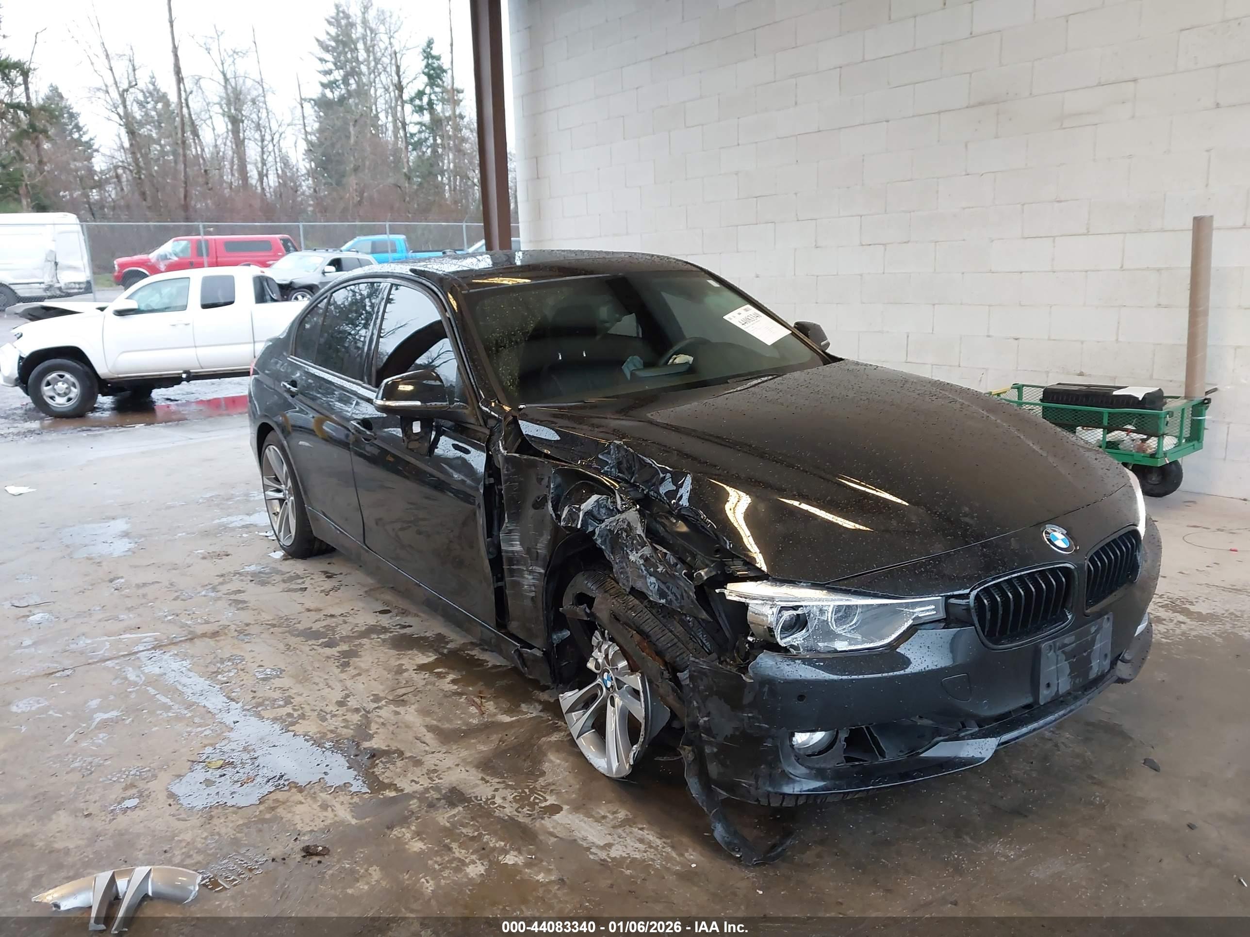 BMW 328I image 6