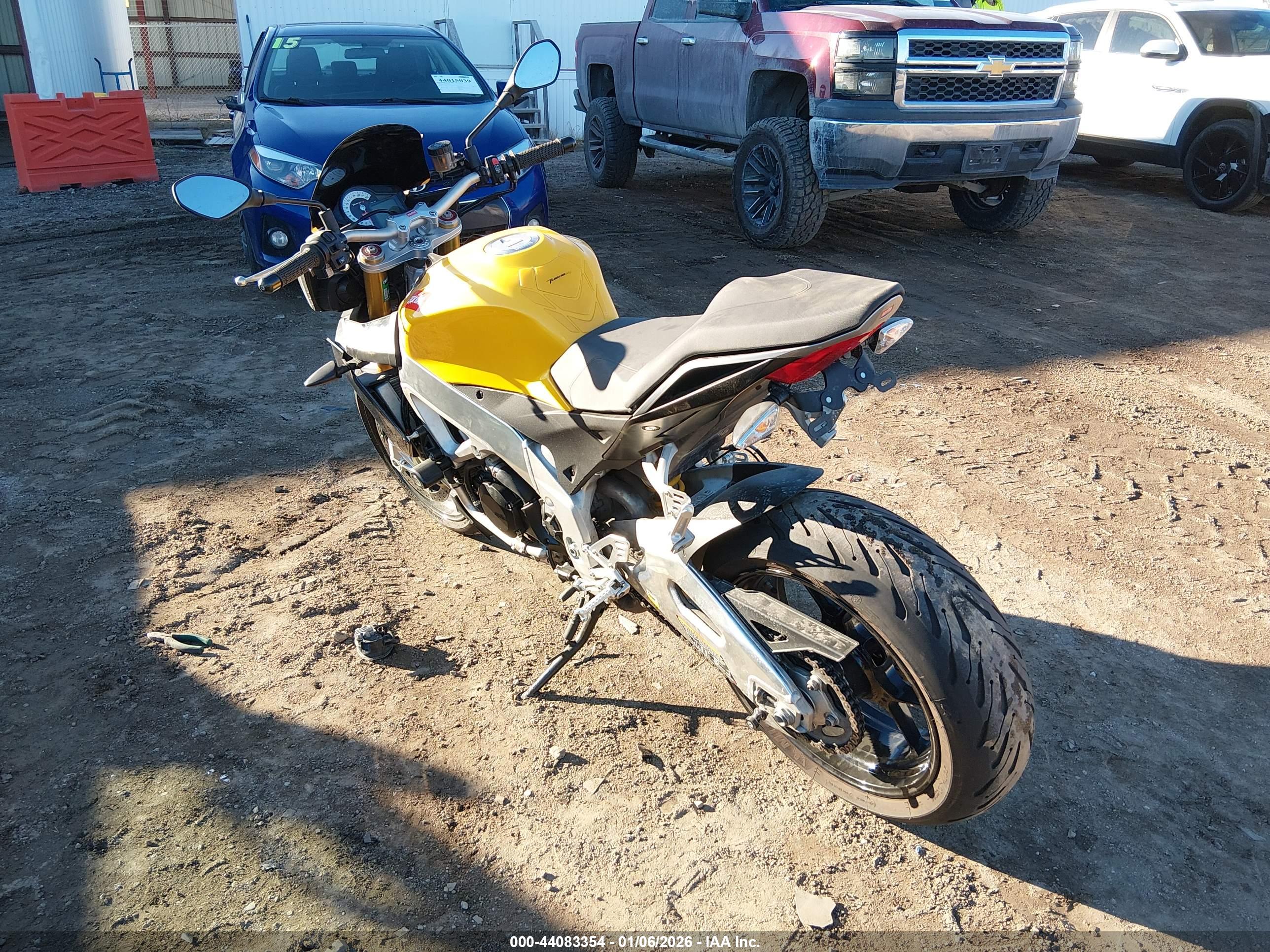 APRILIA TUONO image 3