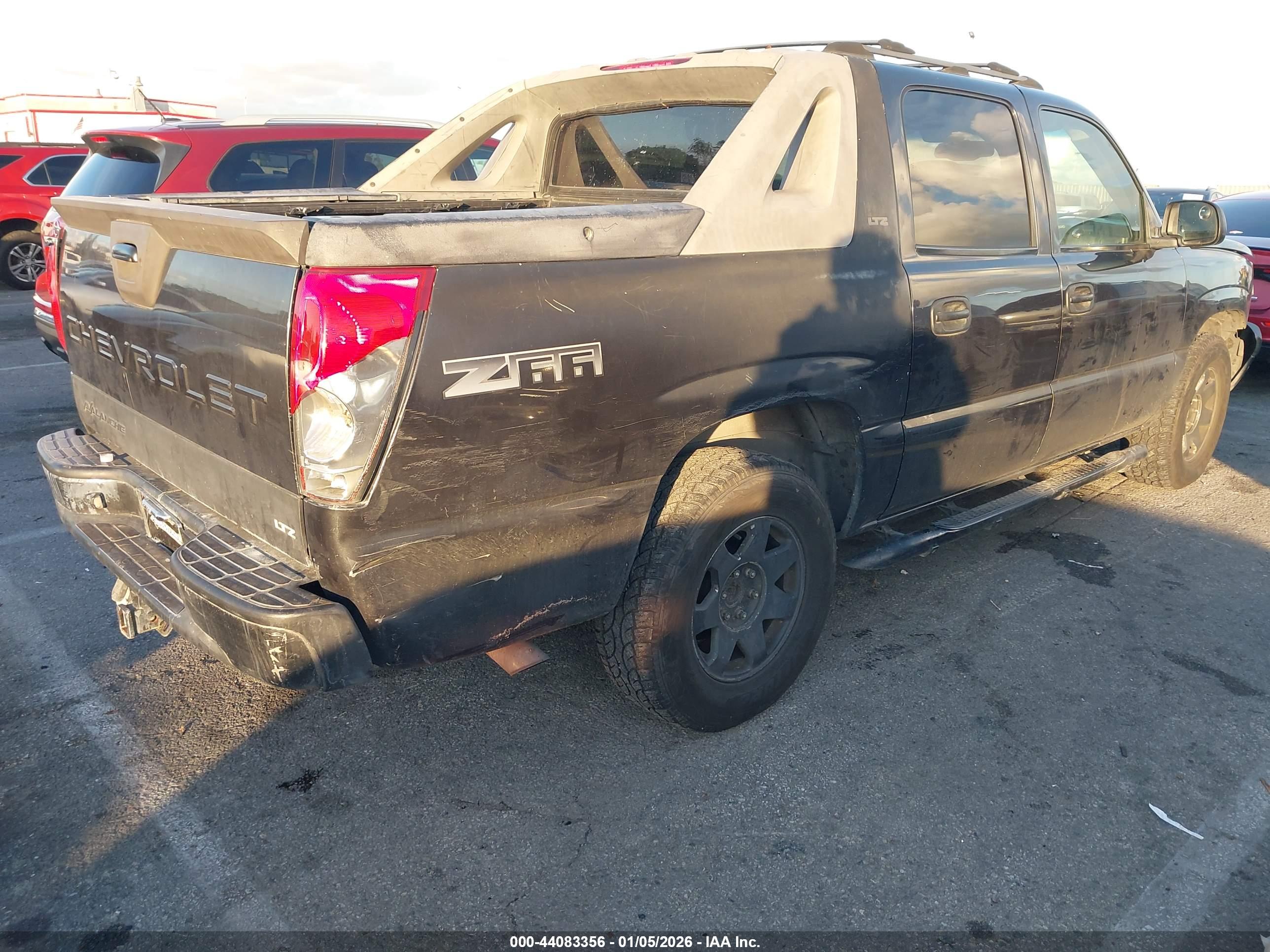 CHEVROLET AVALANCHE image 4