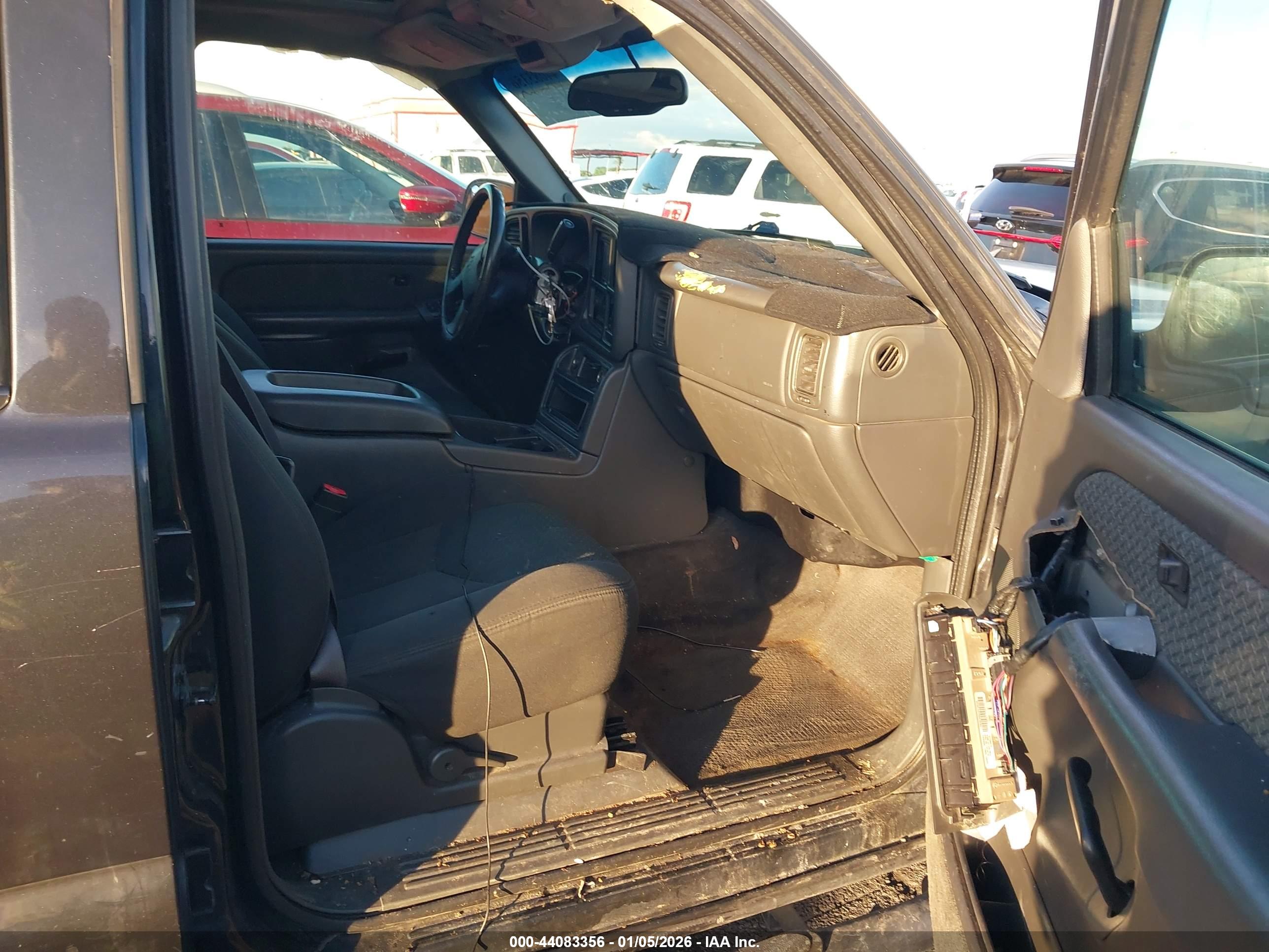 CHEVROLET AVALANCHE image 5