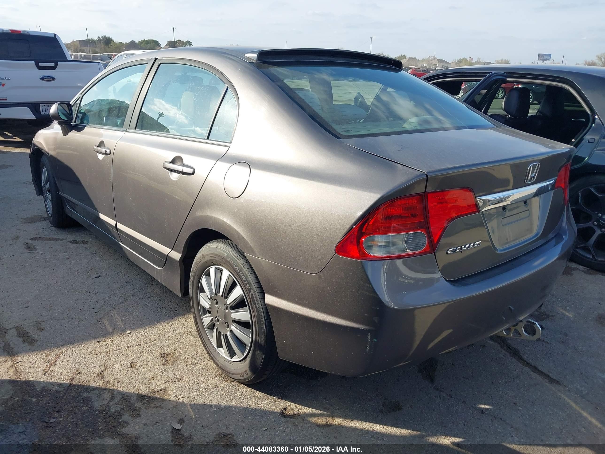 HONDA CIVIC image 3