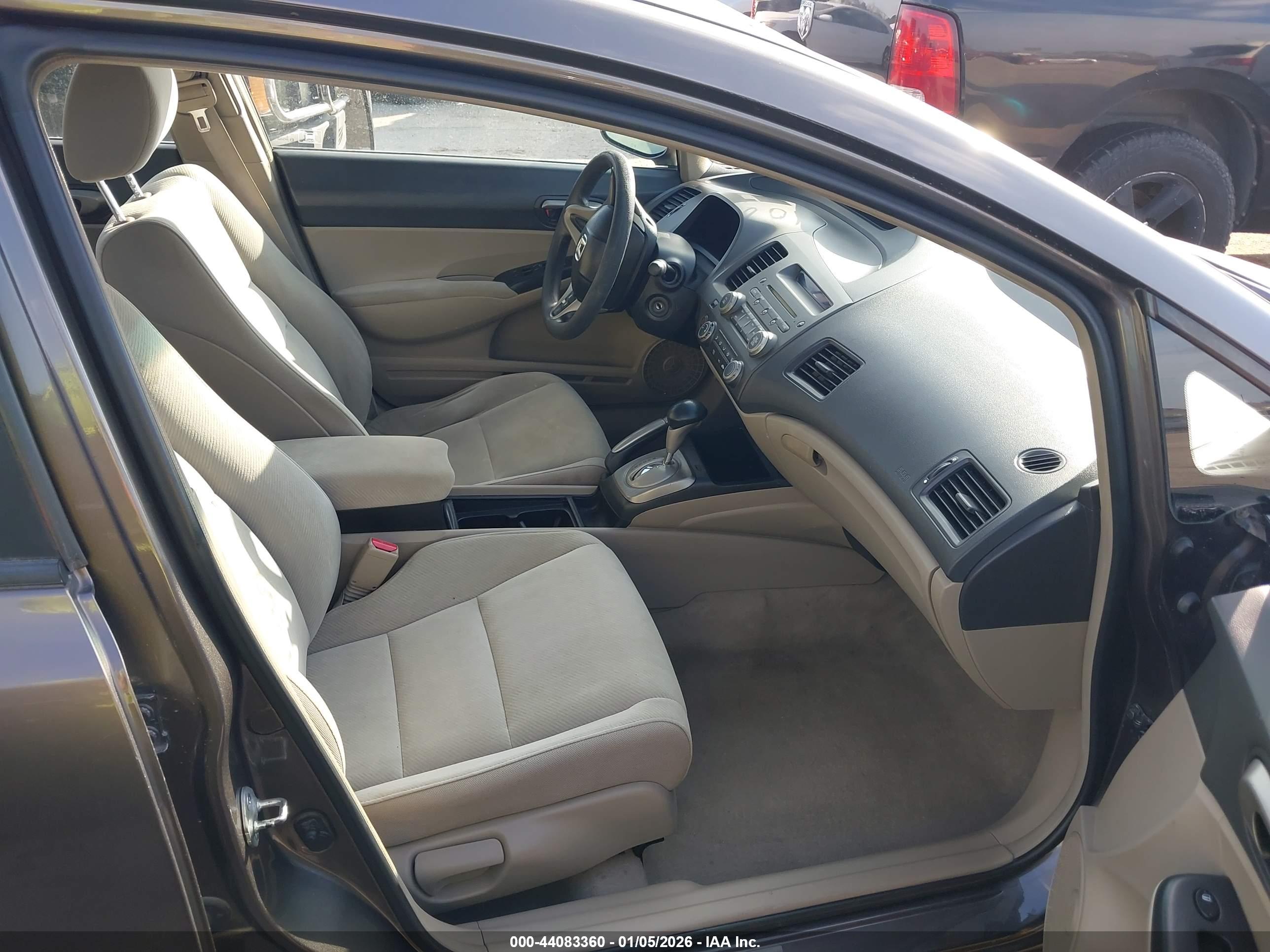 HONDA CIVIC image 5