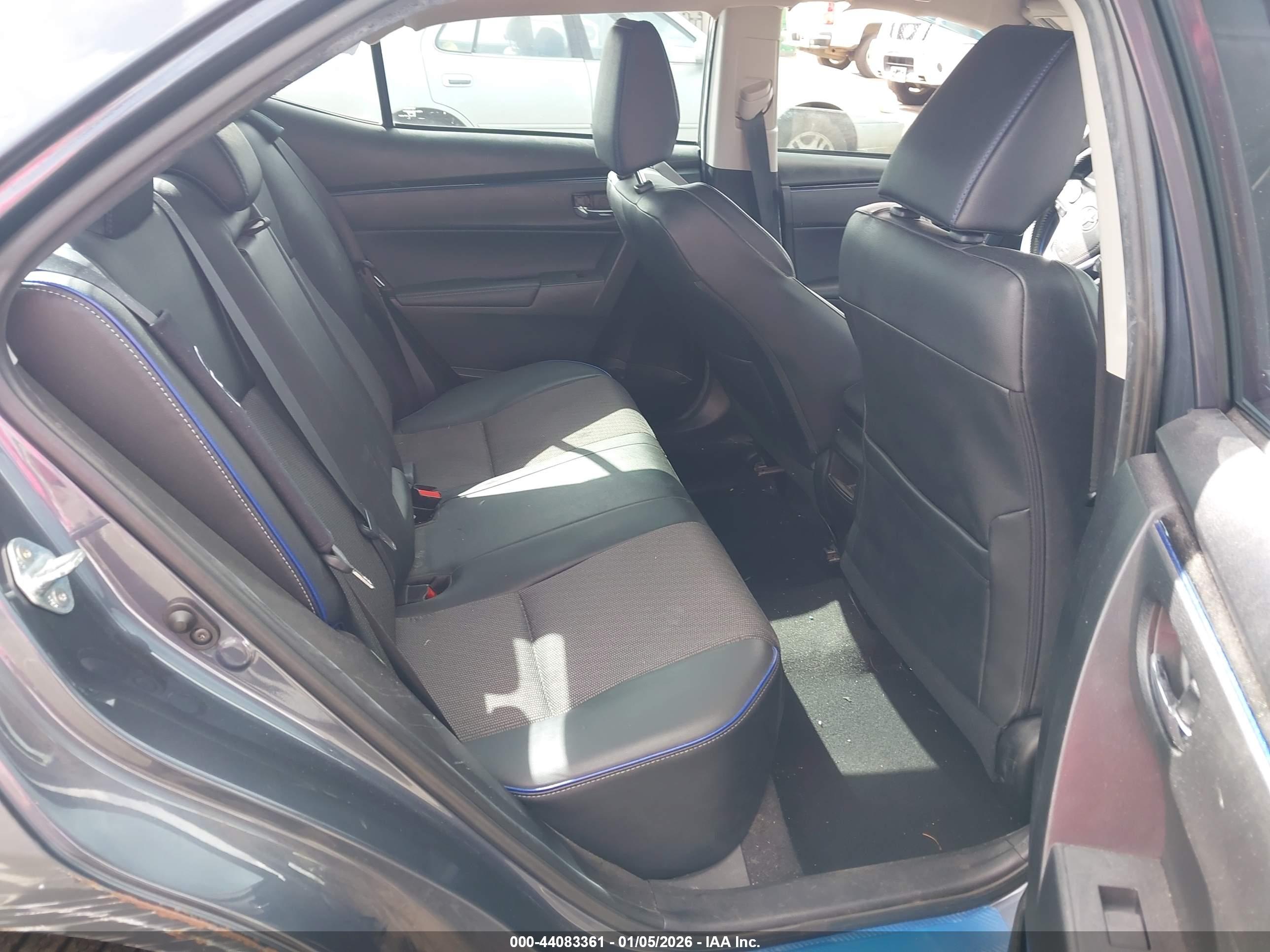 TOYOTA COROLLA image 8
