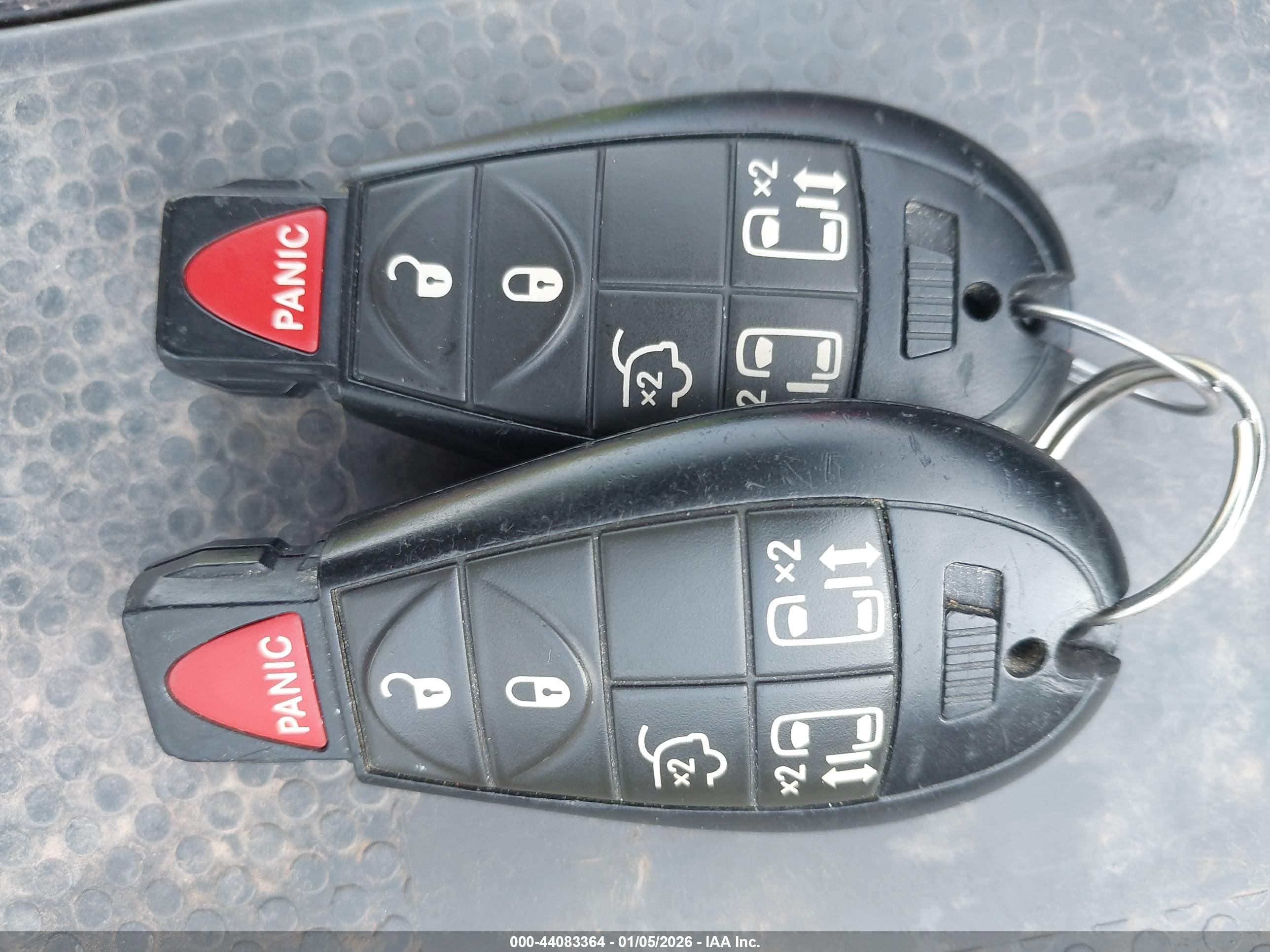 CHRYSLER TOWN image 11