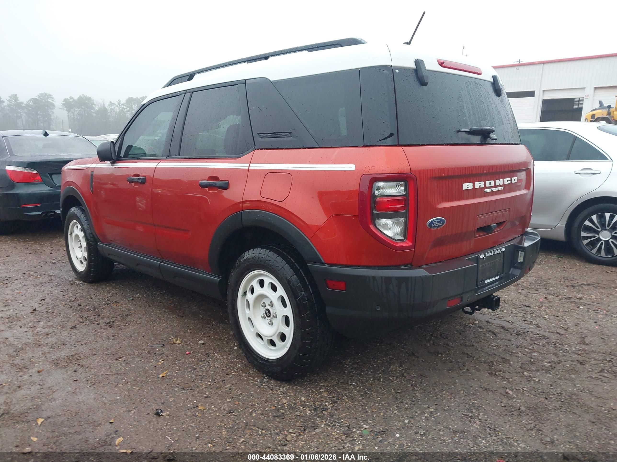 FORD BRONCO image 3