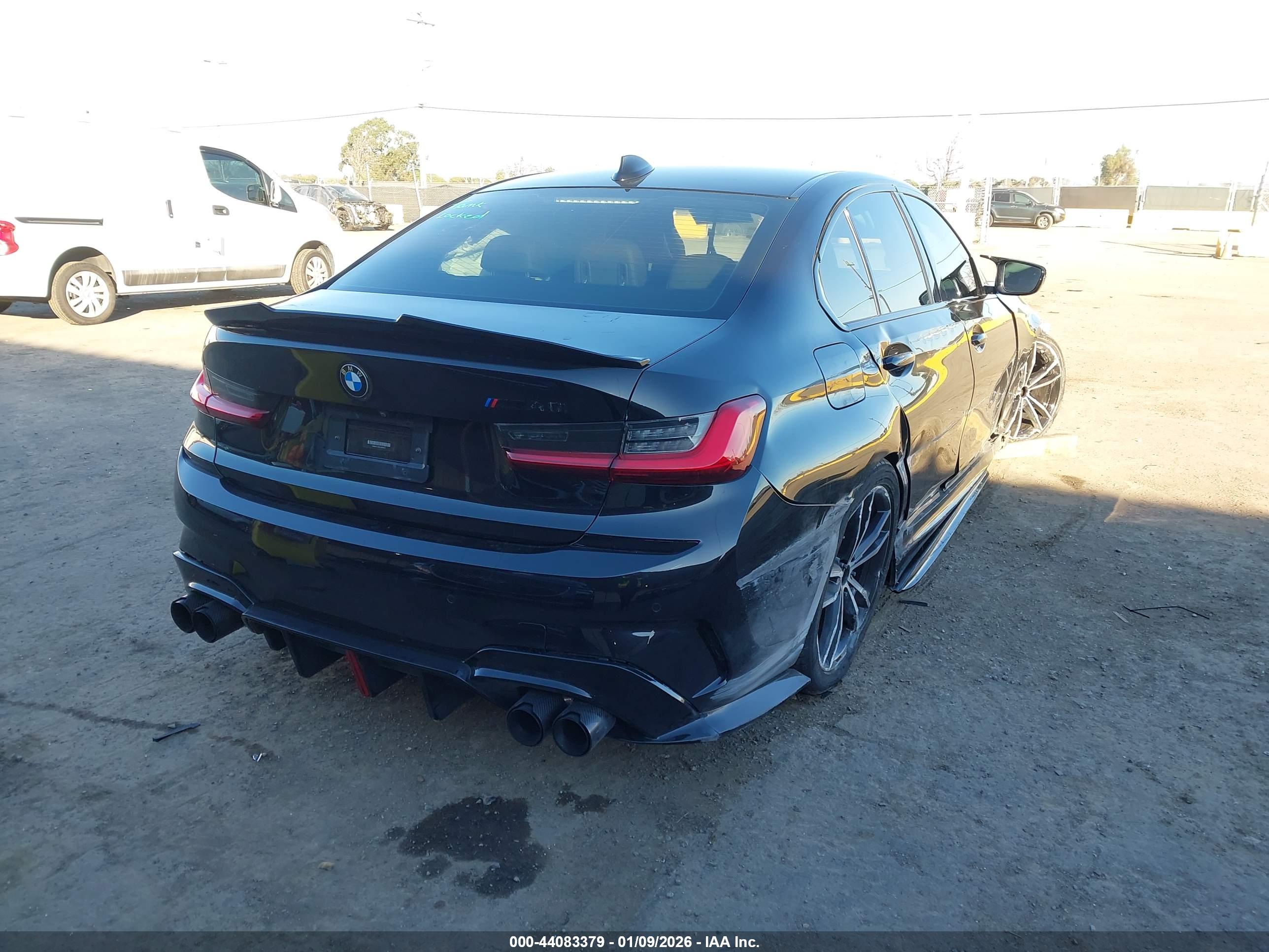 BMW 3 image 4