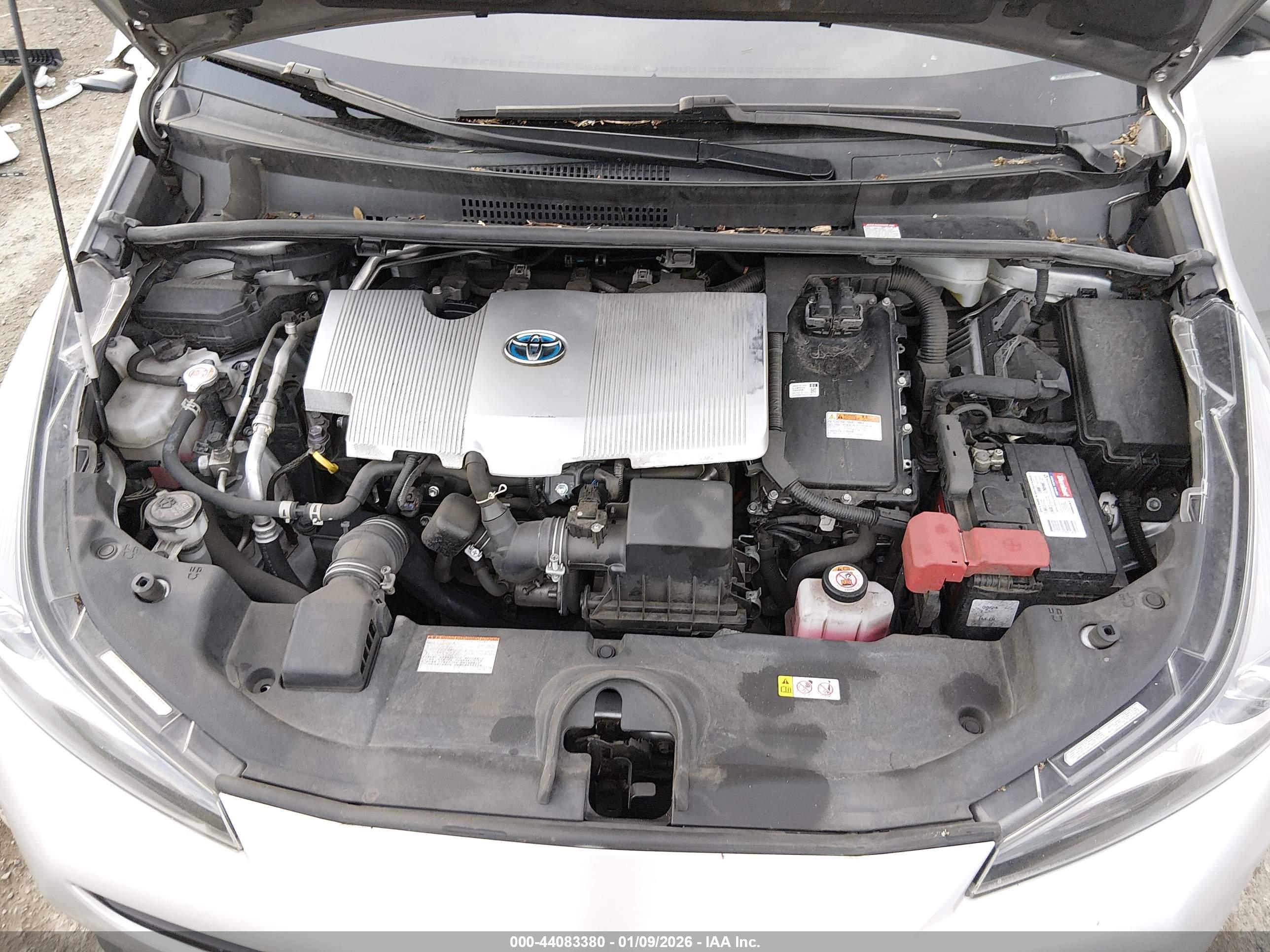 TOYOTA PRIUS image 10
