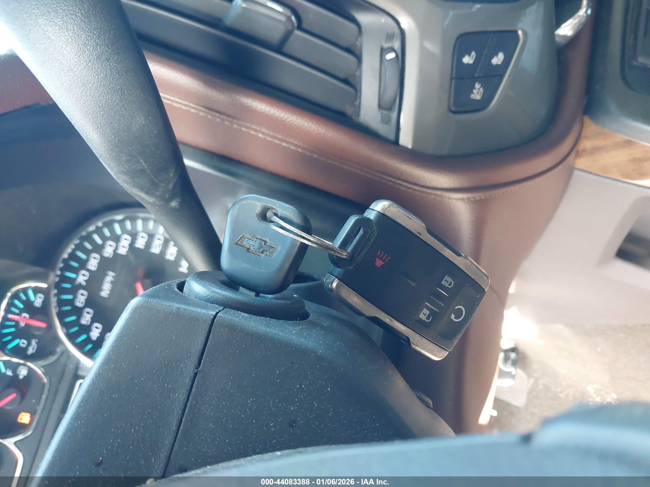 CHEVROLET SILVERADO image 11