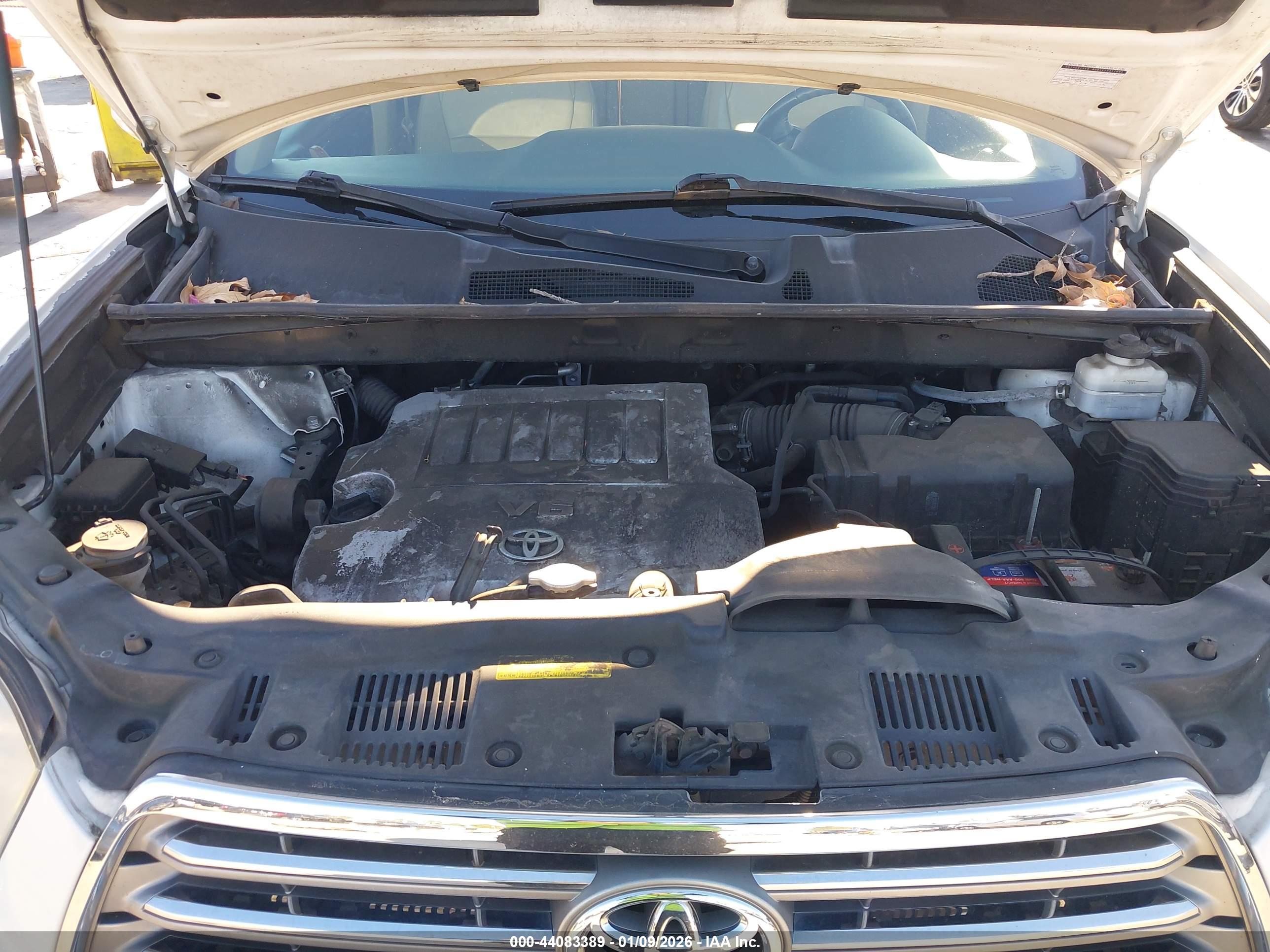 TOYOTA HIGHLANDER image 10