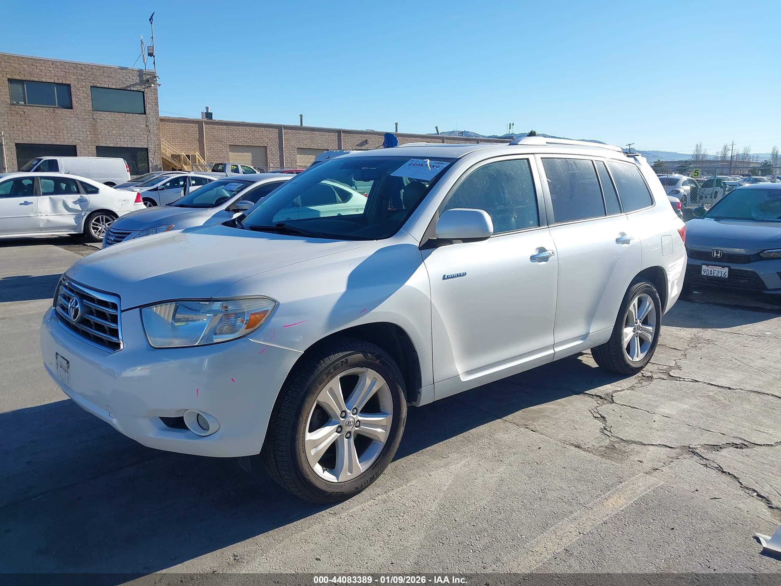 TOYOTA HIGHLANDER image 2