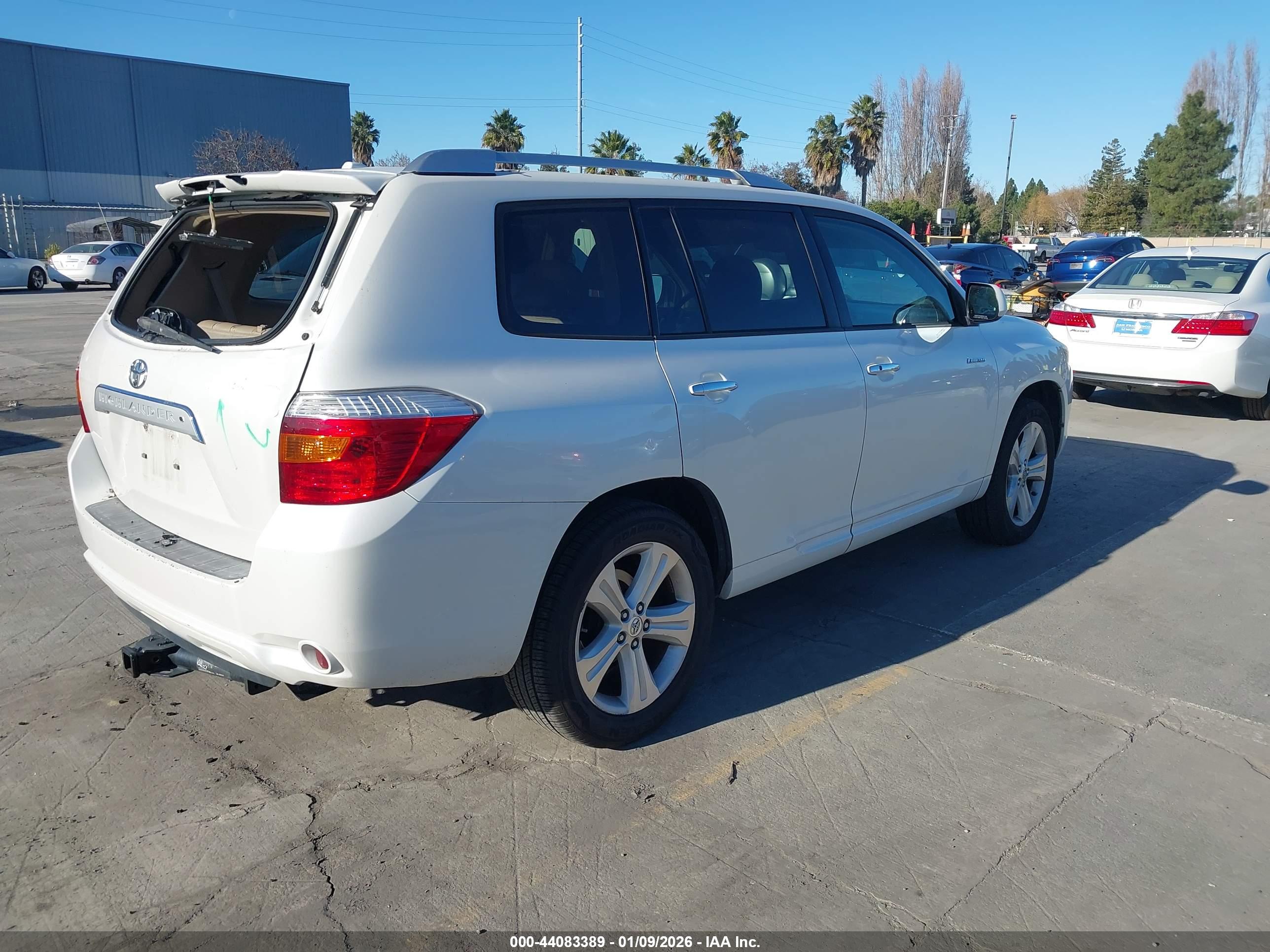 TOYOTA HIGHLANDER image 4