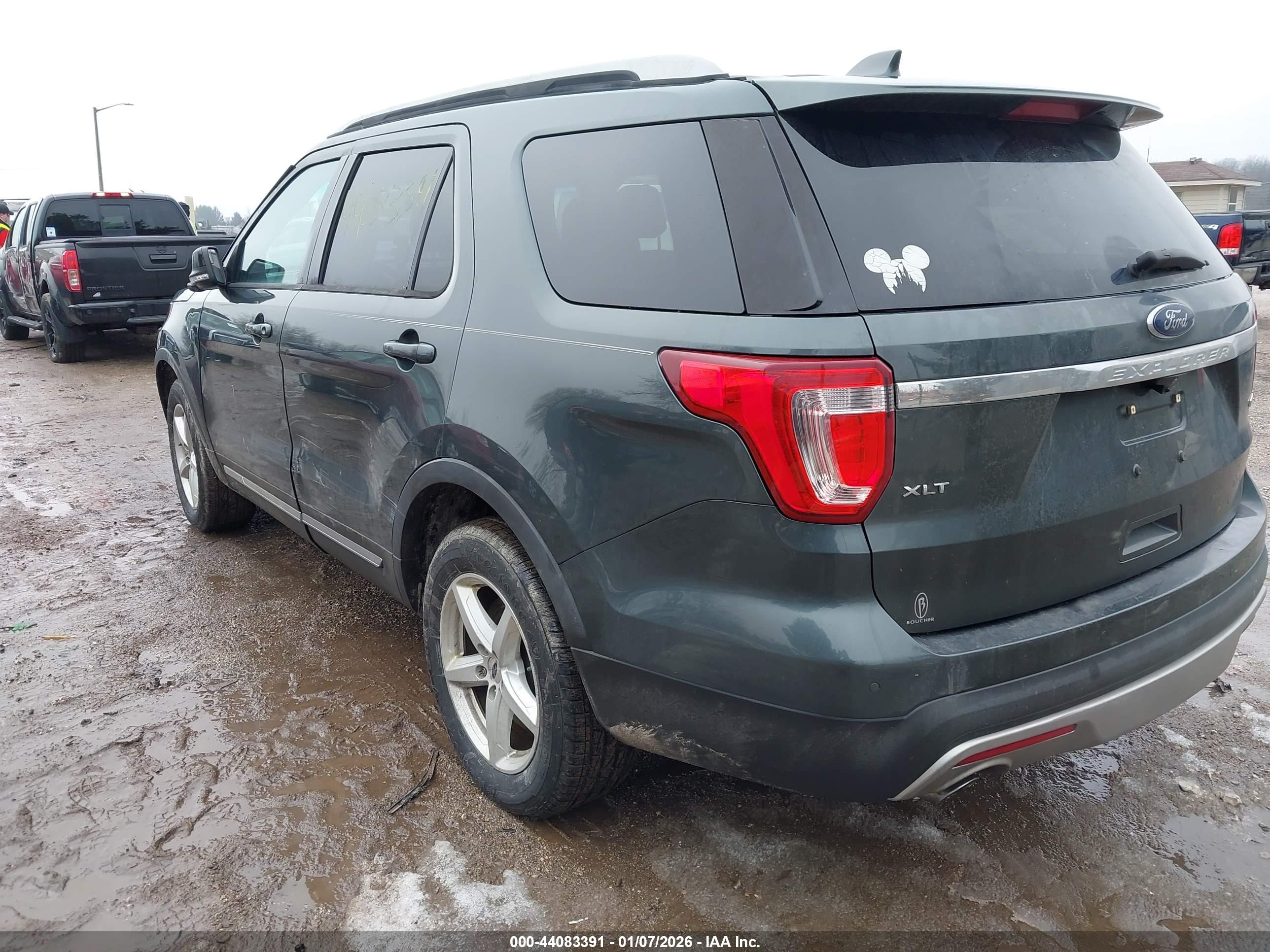 FORD EXPLORER image 3