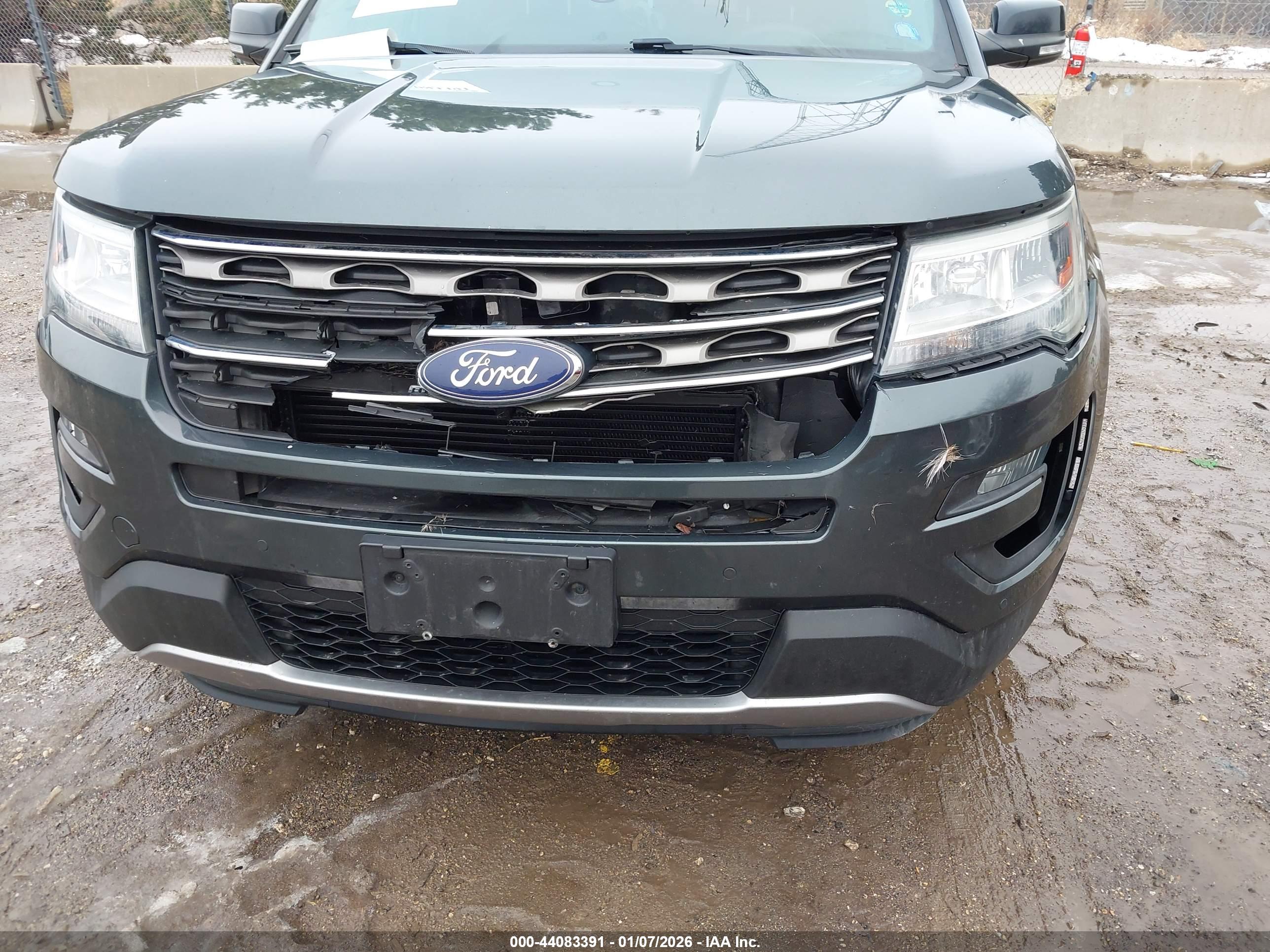FORD EXPLORER image 6
