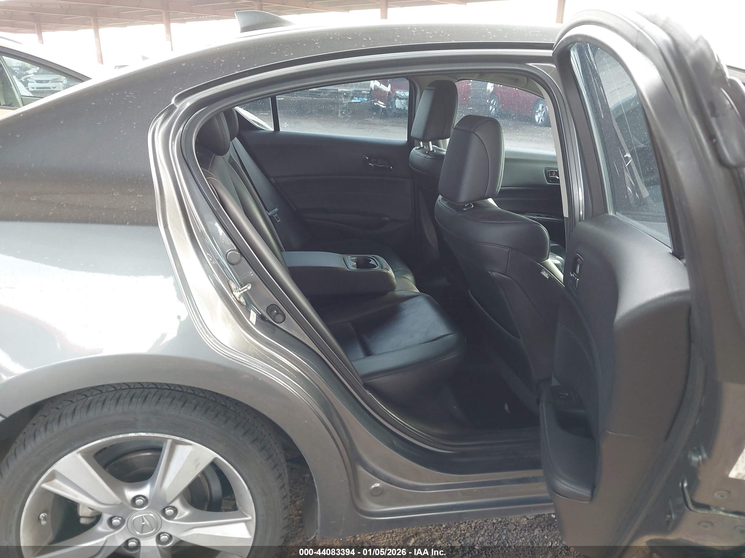 ACURA ILX image 8
