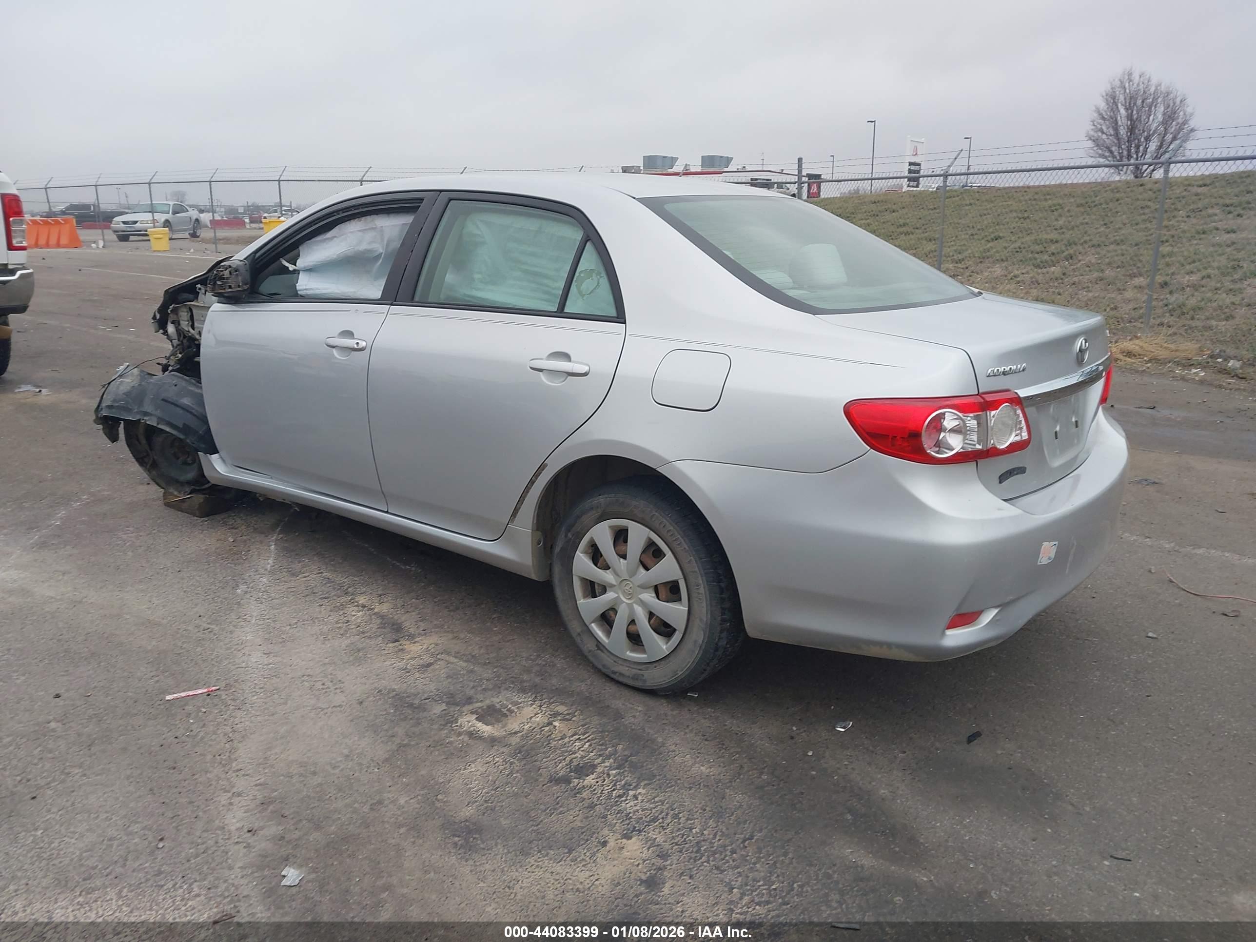 TOYOTA COROLLA image 3