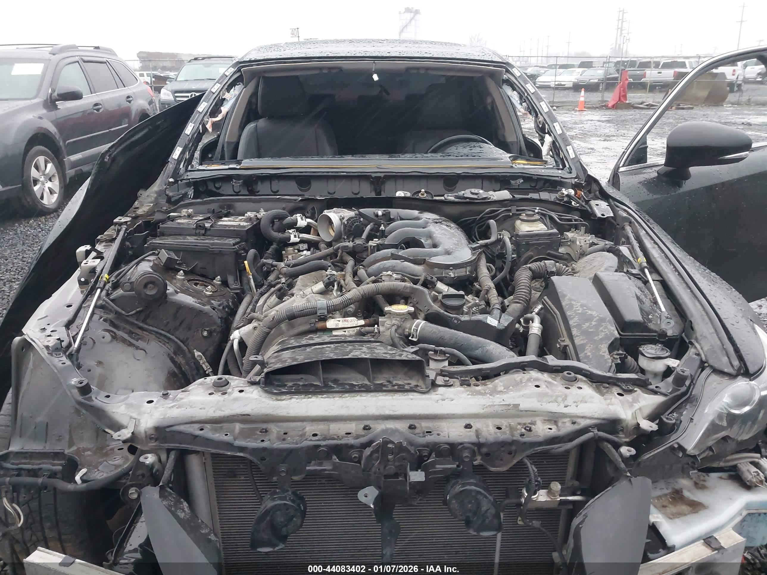 LEXUS IS image 10
