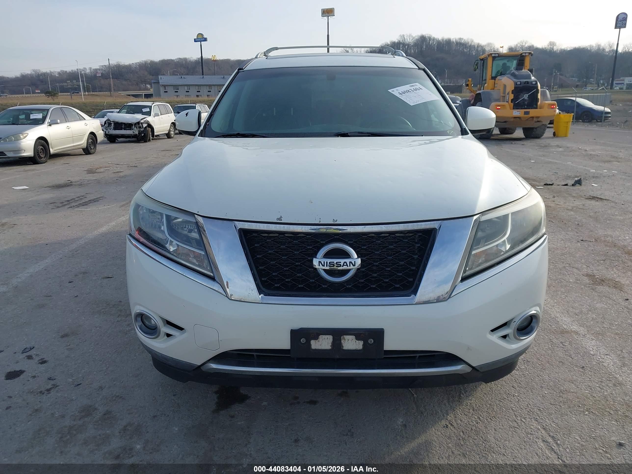 NISSAN PATHFINDER image 6