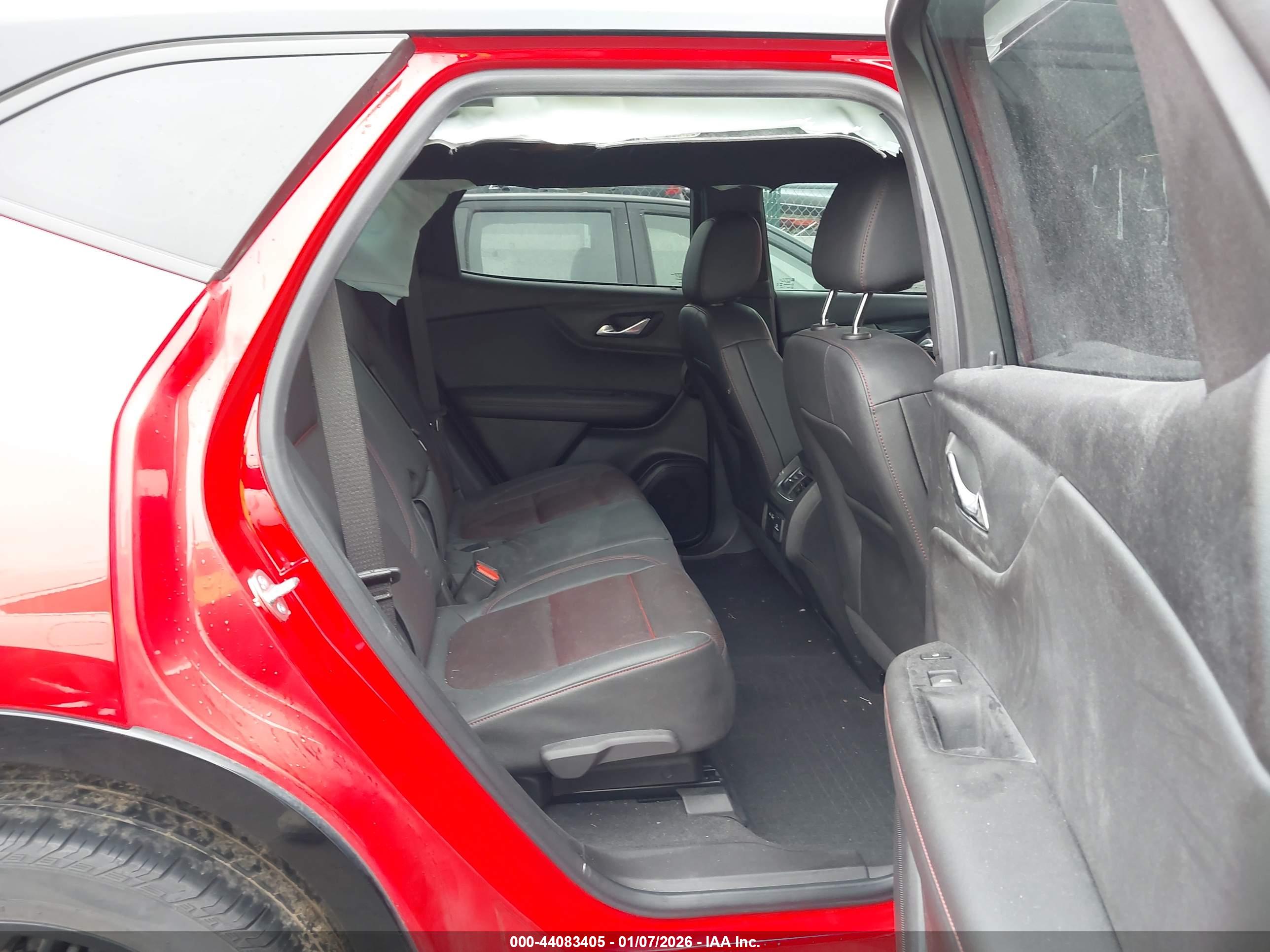 CHEVROLET BLAZER image 8