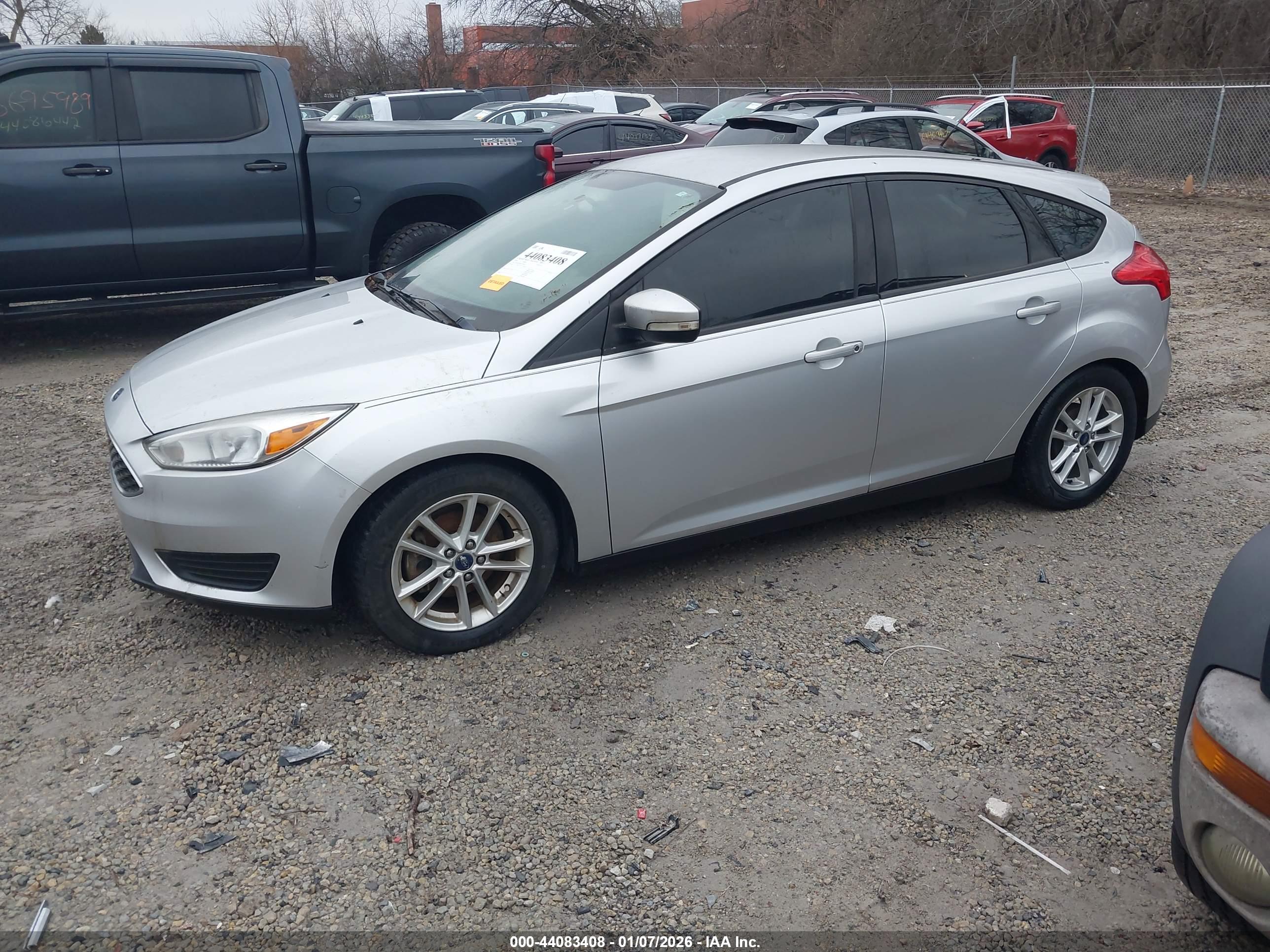 FORD FOCUS image 2