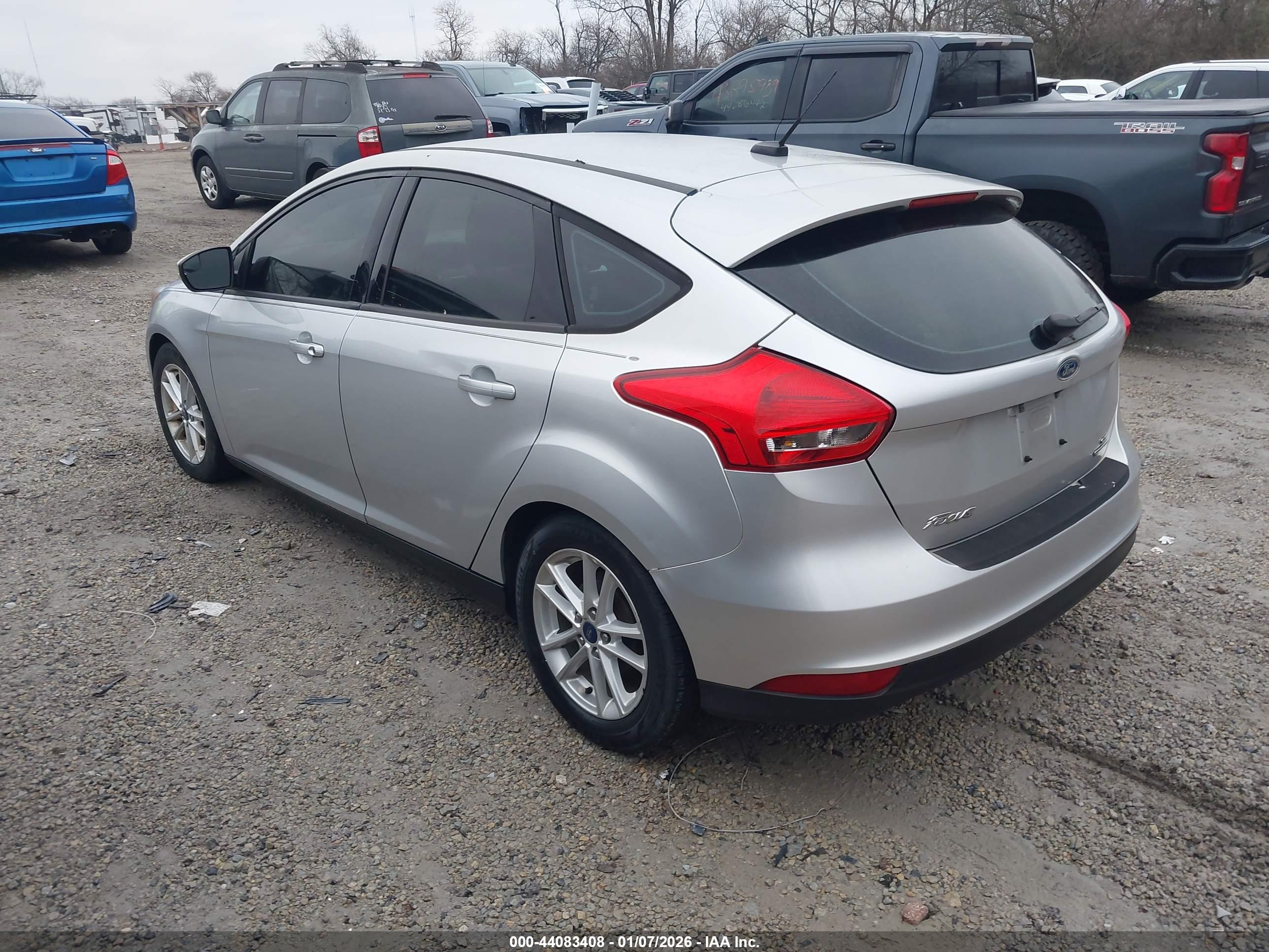 FORD FOCUS image 3