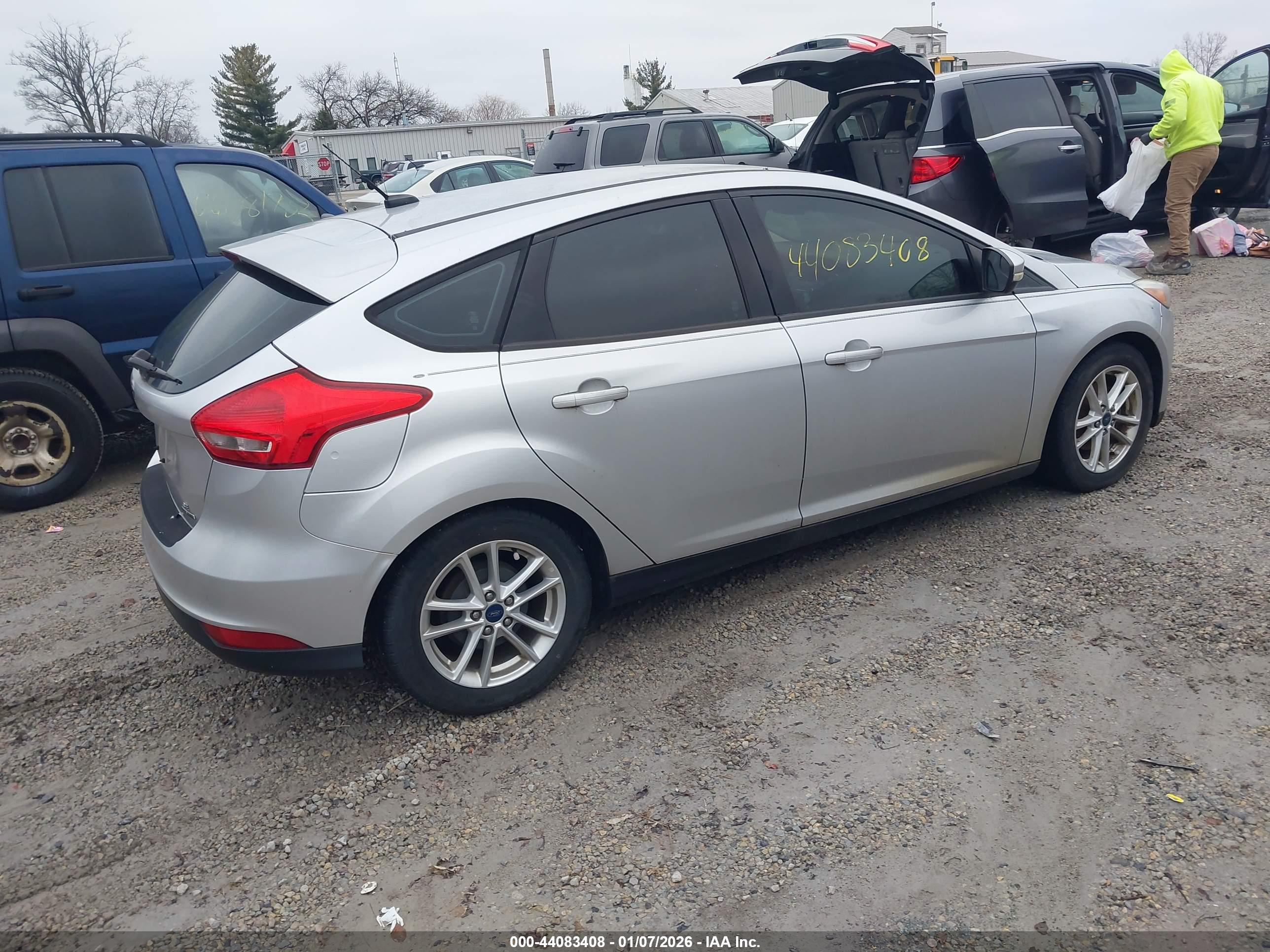 FORD FOCUS image 4