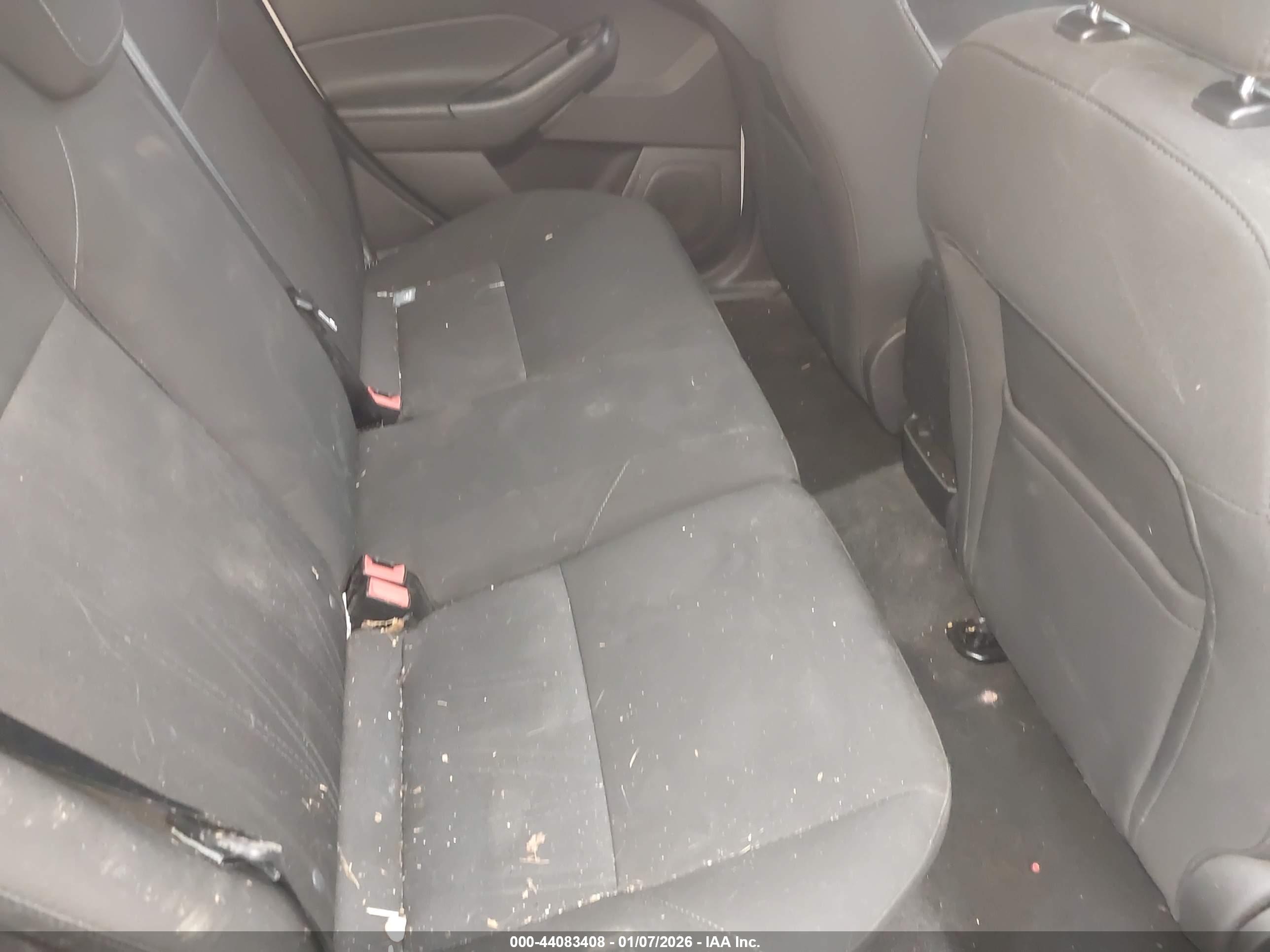 FORD FOCUS image 8