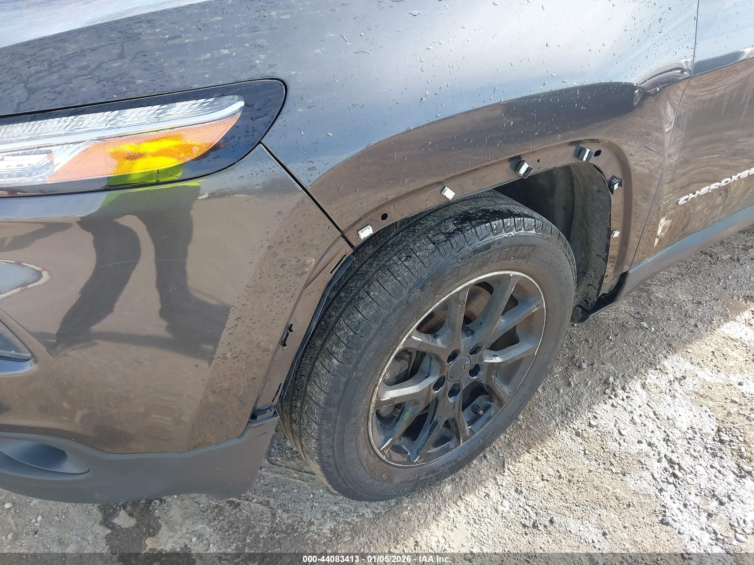 JEEP CHEROKEE image 6