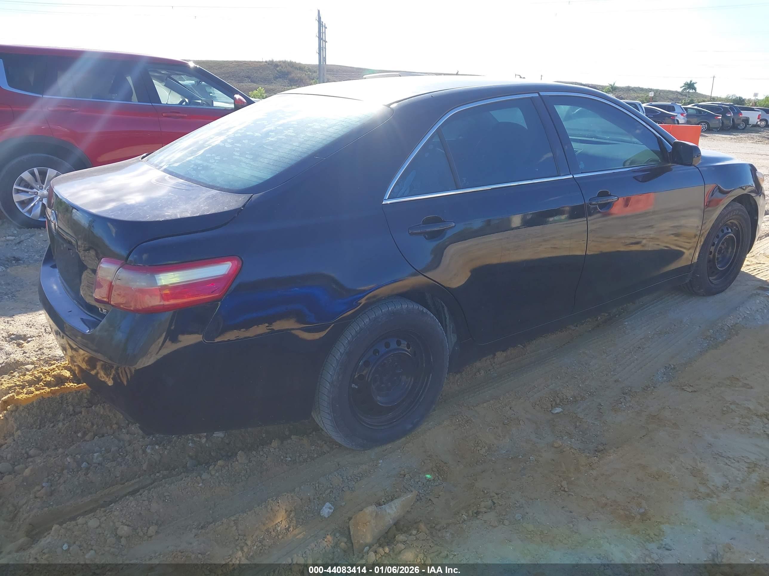 TOYOTA CAMRY image 4
