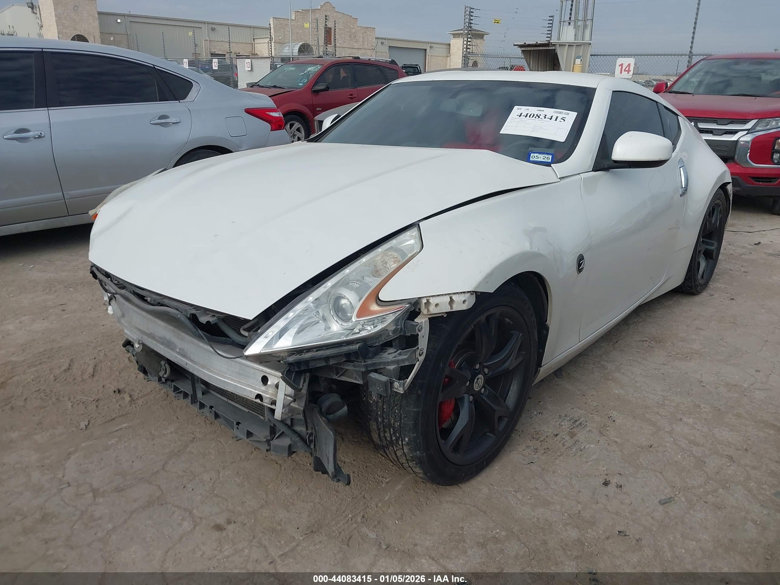 NISSAN 370Z image 2