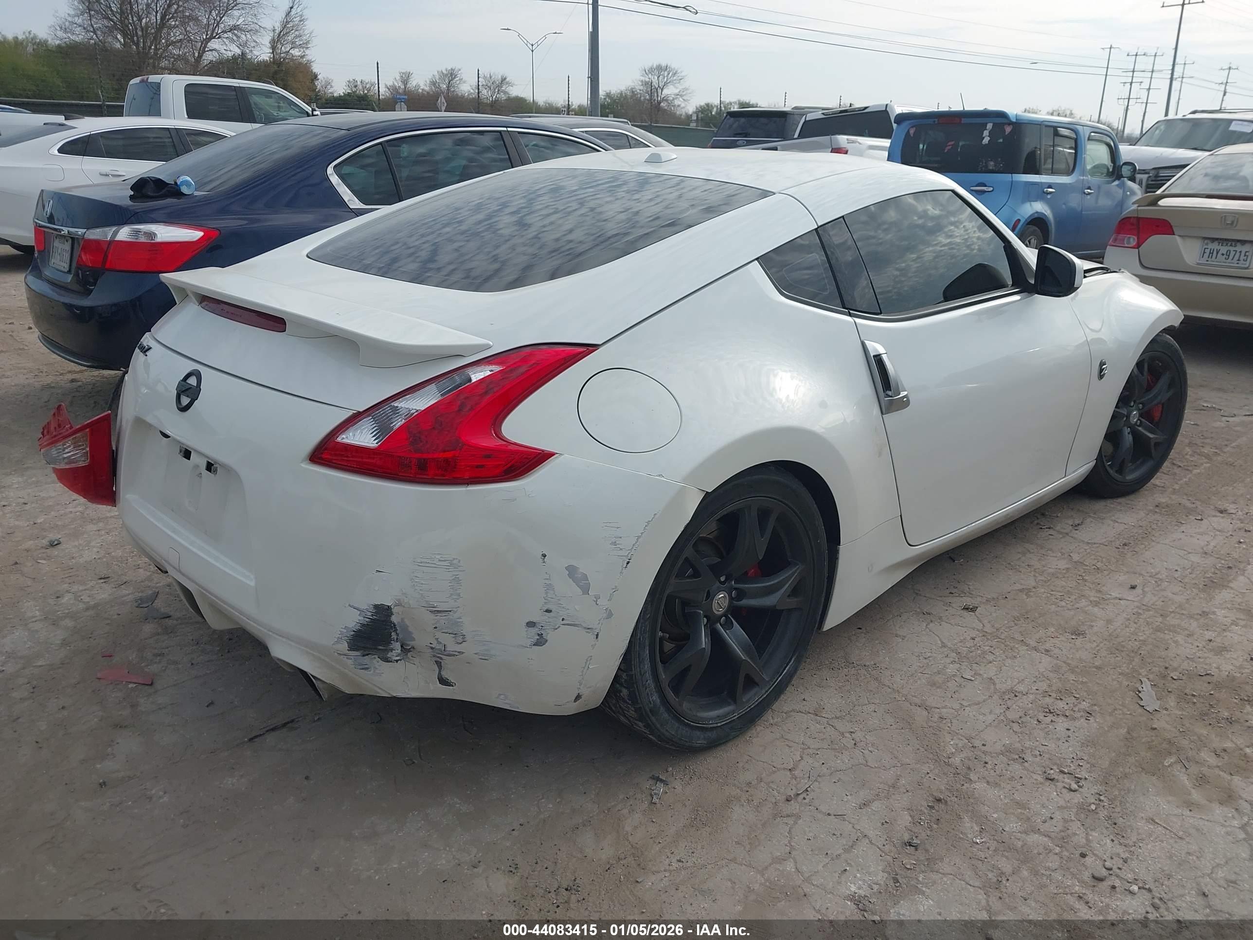 NISSAN 370Z image 4
