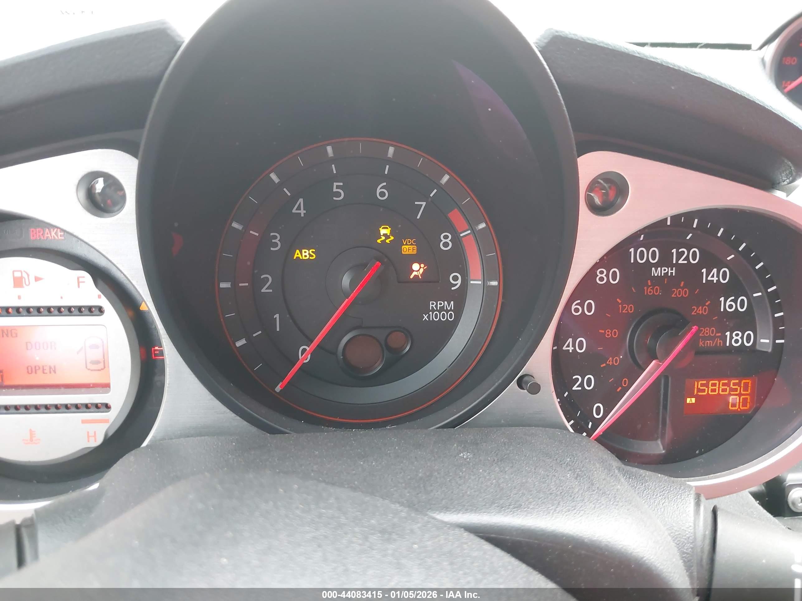 NISSAN 370Z image 7