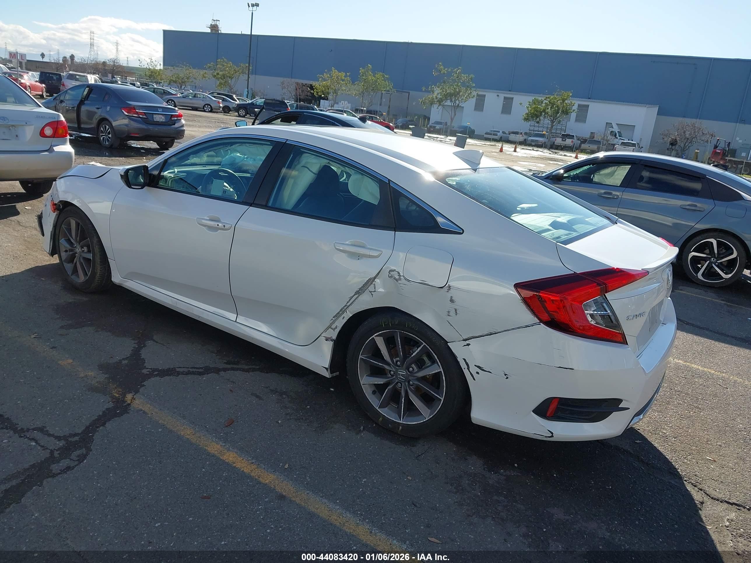 HONDA CIVIC image 3
