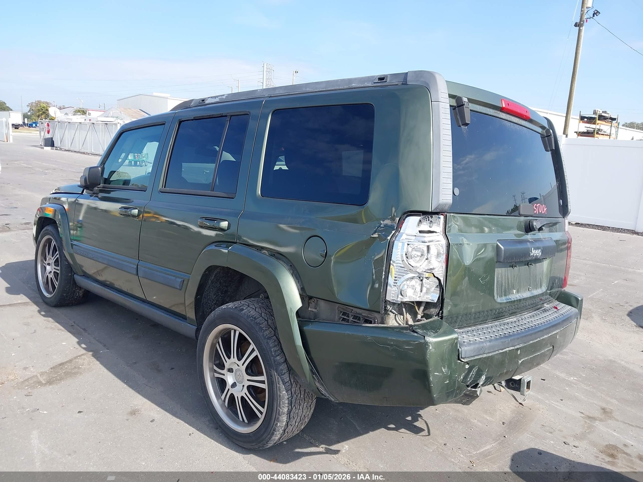 JEEP COMMANDER image 3