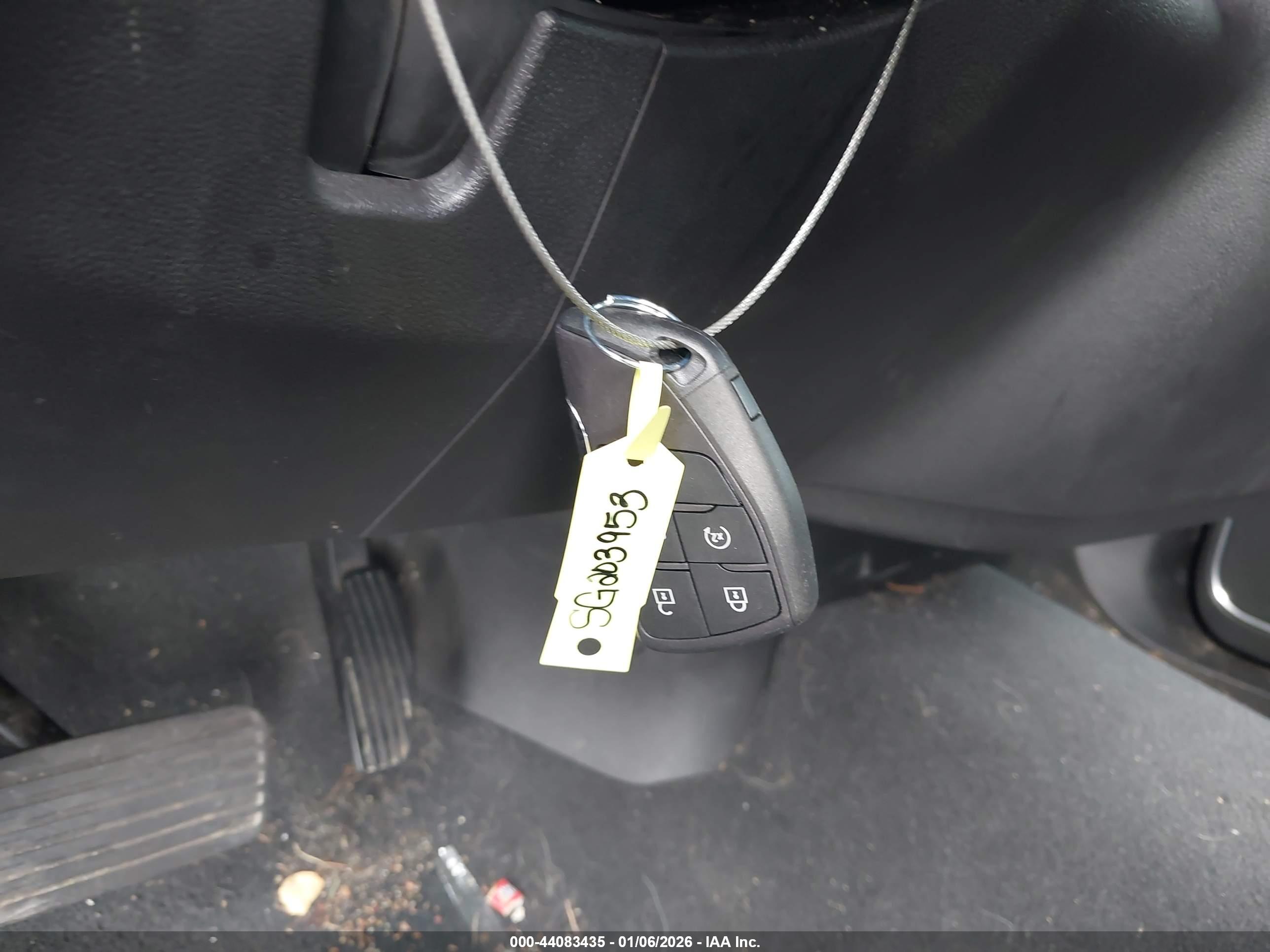 GMC SIERRA image 11